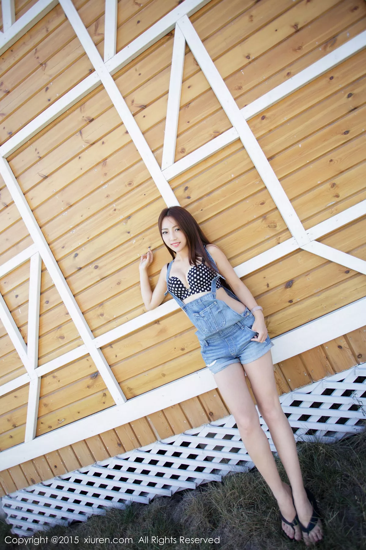 秀人集.com_[XiuRen秀人网]No.413_嫩模Elma梦牛仔吊带装半脱秀原点内衣迷人美胸性感写真42P