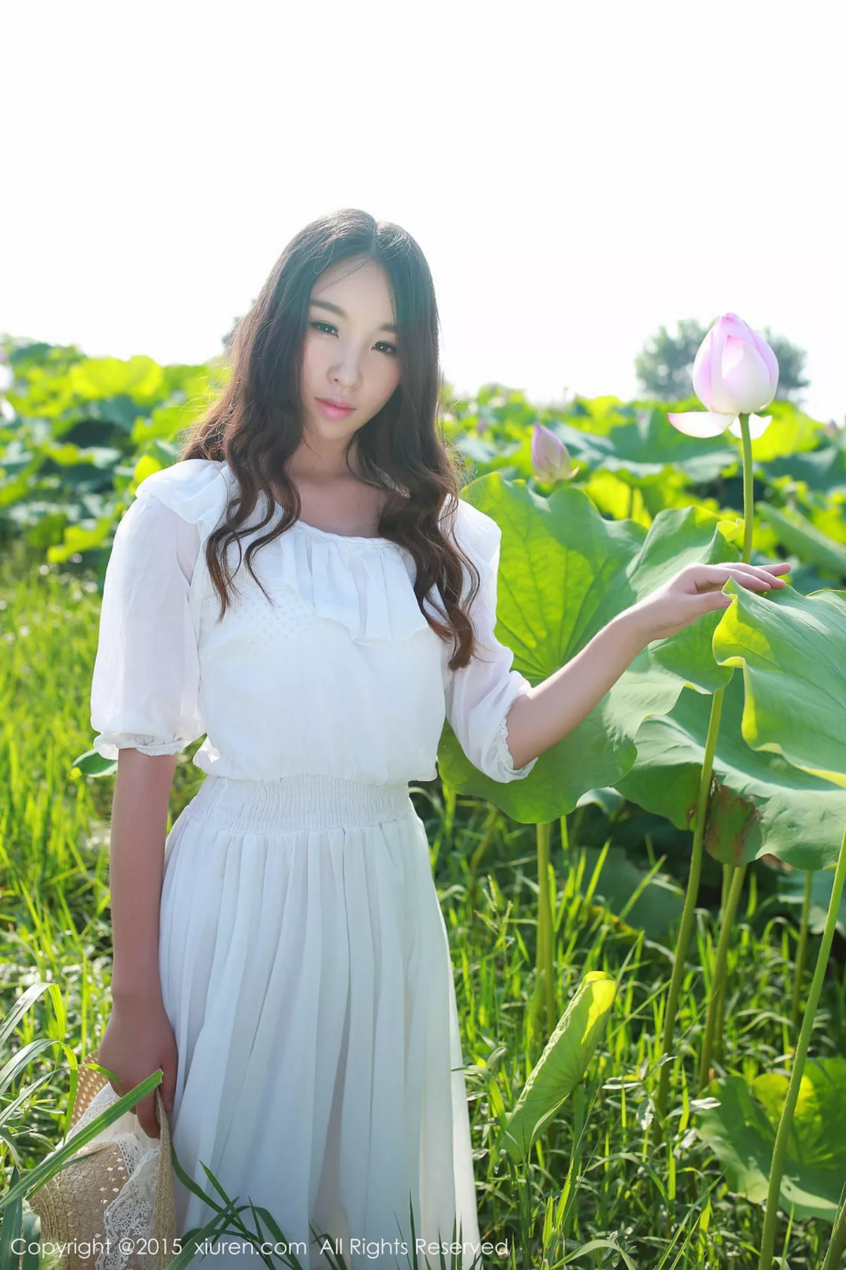 秀人集.com_[XiuRen秀人网]No.371_清纯妹子梓萱Crystal脱白色连身裙秀性感内衣写真45P