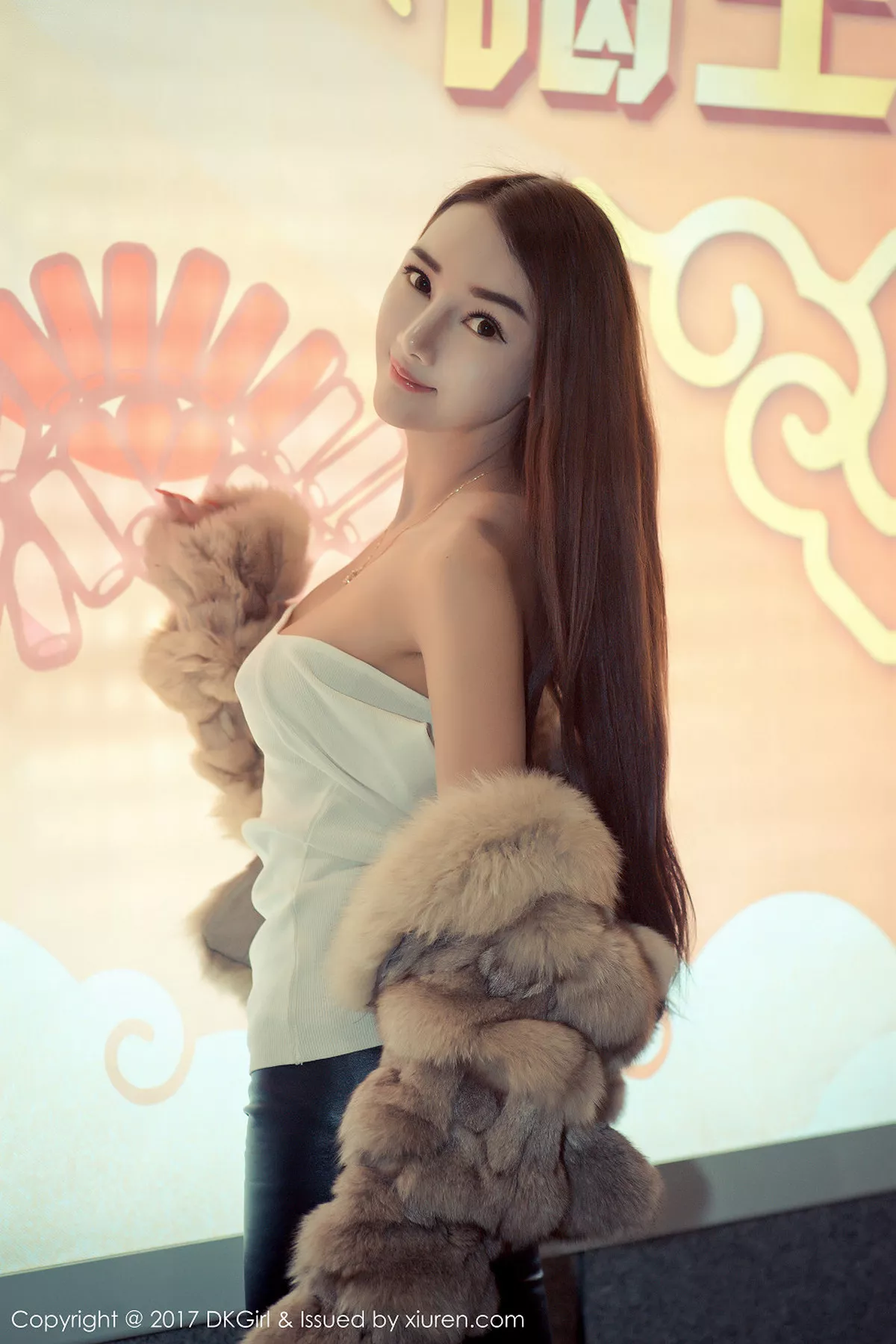 秀人集.com_[DKGirl御女郎]Vol.010_嫩模婕西儿jessie浴室比基尼新春主题露豪乳福利诱惑写真54P