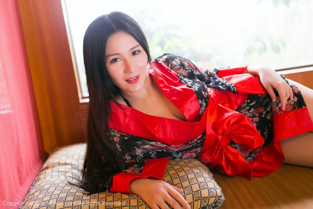 秀人集.com_[XiuRen秀人网]No.557_嫩模唐雨辰TYC珠海御温泉旅拍红色薄纱睡衣秀白嫩美腿写真69P