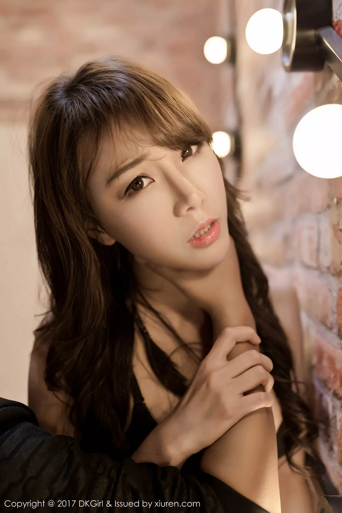 秀人集.com_[DKGirl御女郎]Vol.016_嫩模王沫儿SaSa时尚舞台性感内衣秀豪乳翘臀修长美腿写真51P