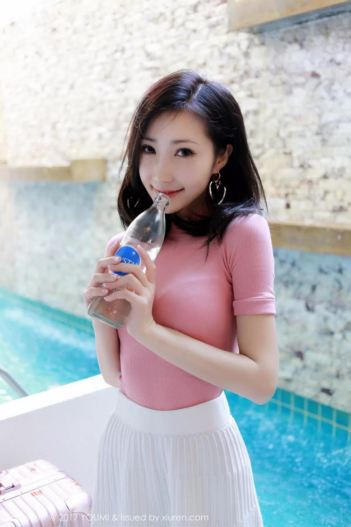 秀人集.com_[YouMi尤蜜荟]Vol.023_妩媚女神Yumi-尤美白色吊带连身裙秀完美身材性感迷人写真47P