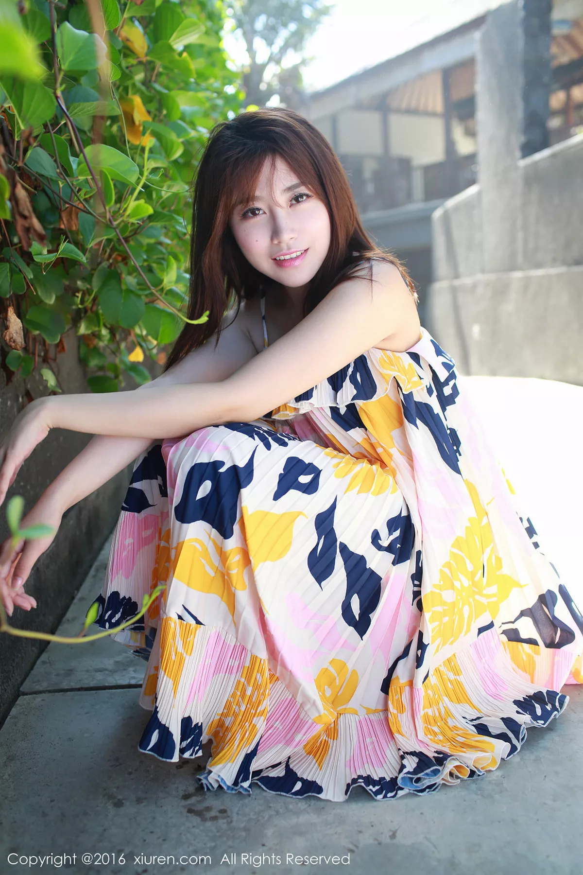 秀人集.com_[XiuRen秀人网]No.542_嫩模许诺Sabrina巴厘岛旅拍黄色短裤秀白嫩美腿性感写真47P