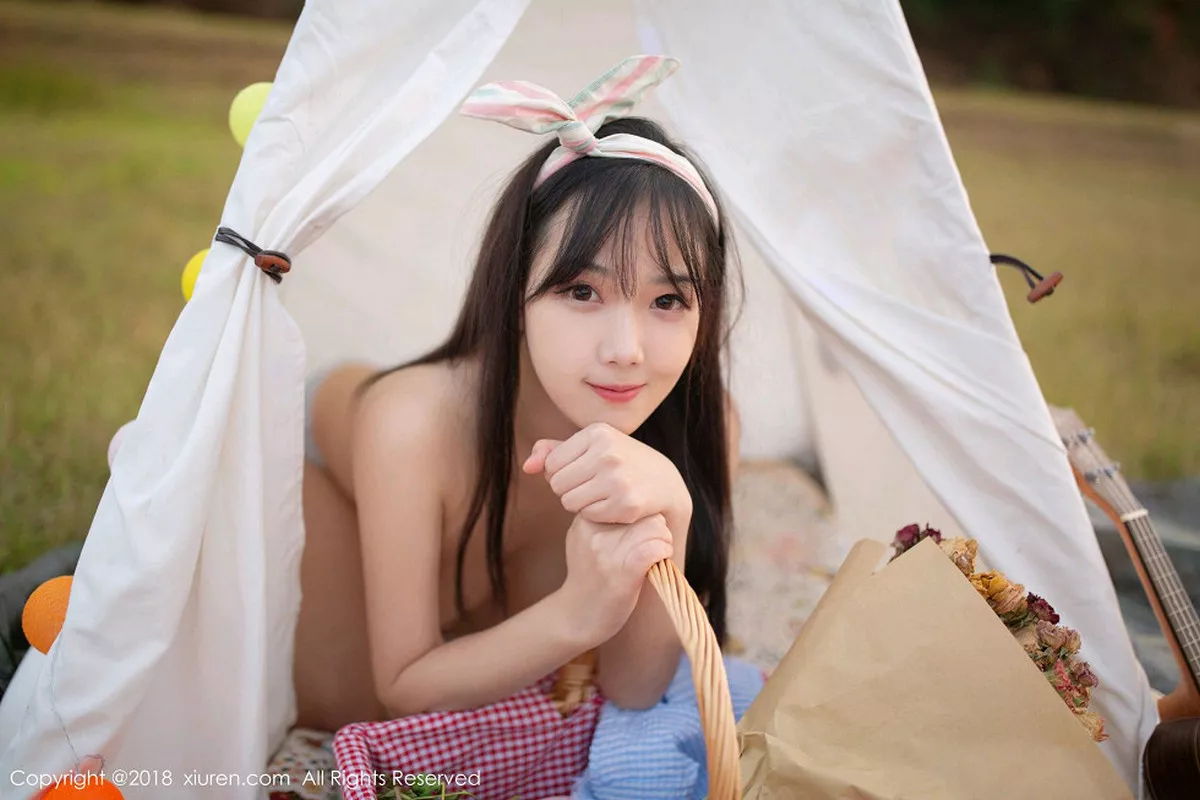 秀人集.com_[XiuRen秀人网]No.1207_嫩模徐微微mia户外性感女仆装半脱露美乳翘臀极致诱惑写真80P