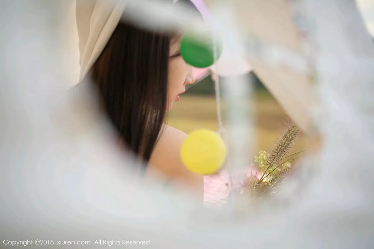 秀人集.com_[XiuRen秀人网]No.1207_嫩模徐微微mia户外性感女仆装半脱露美乳翘臀极致诱惑写真80P