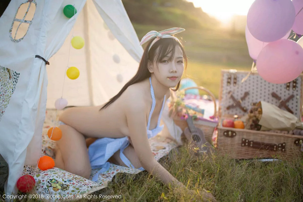 秀人集.com_[XiuRen秀人网]No.1207_嫩模徐微微mia户外性感女仆装半脱露美乳翘臀极致诱惑写真80P