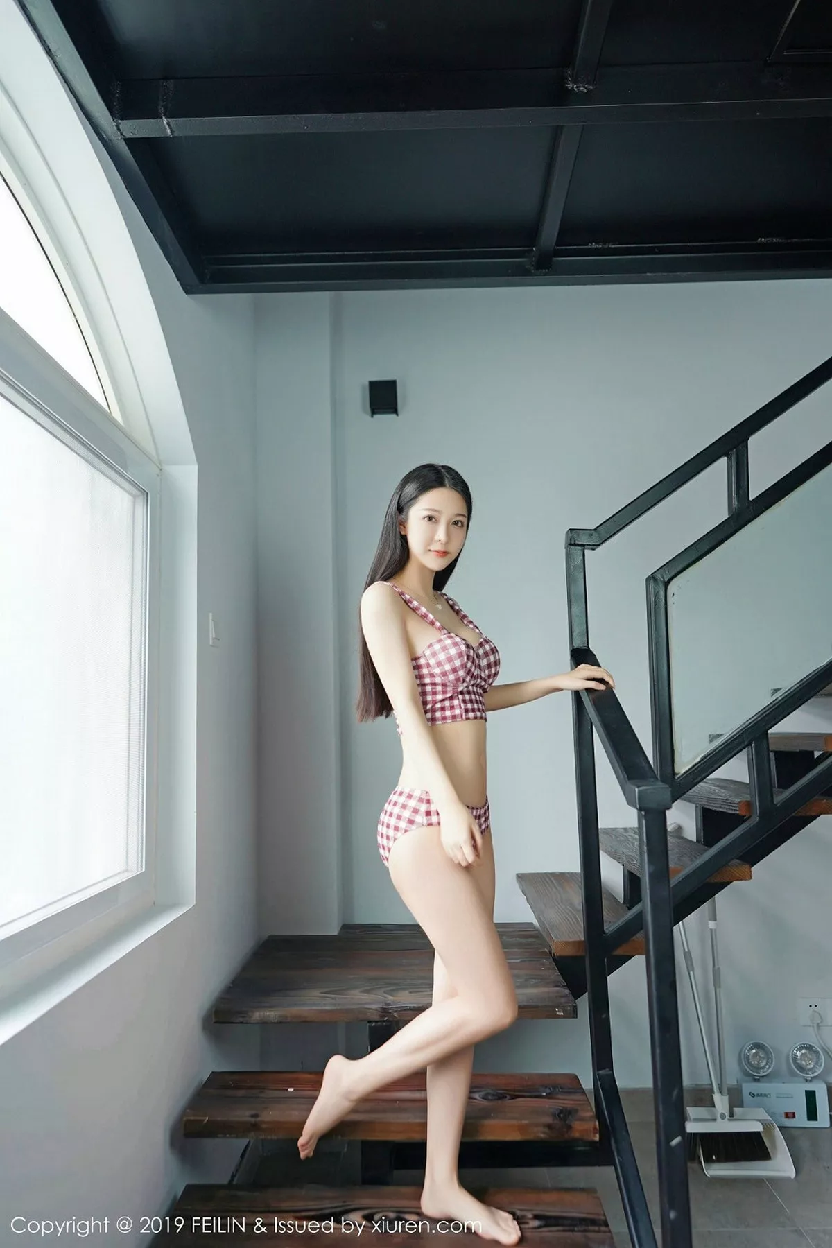 秀人集.com_[FeiLin嗲囡囡]Vol.201_嫩模luna张静燕私房性感白色内衣秀苗条身材完美诱惑写真60P