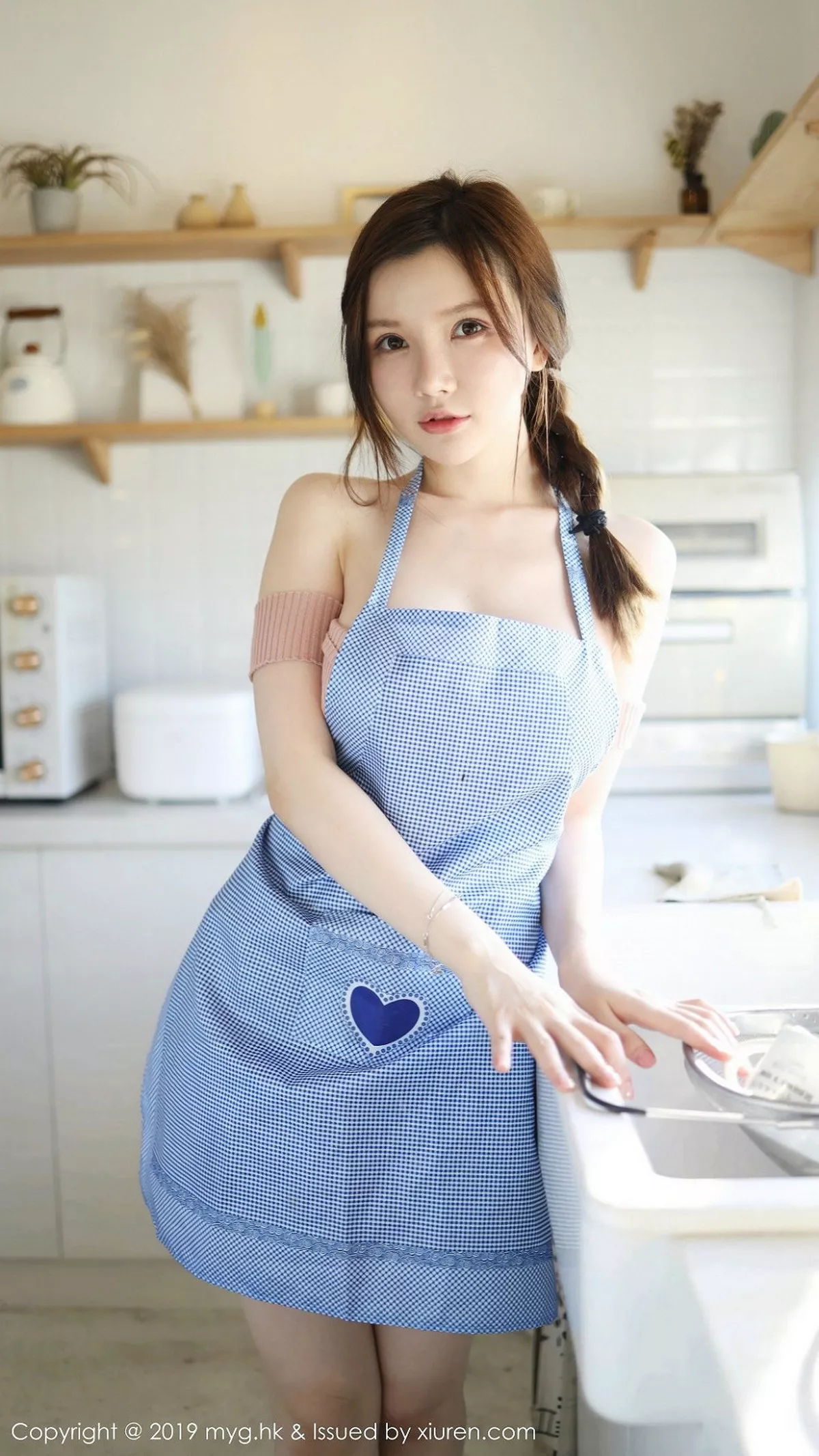 秀人集.com_[MyGirl美媛馆]Vol.381_嫩模糯美子Mini居家私房女仆主题秀火辣身材完美诱惑写真100P