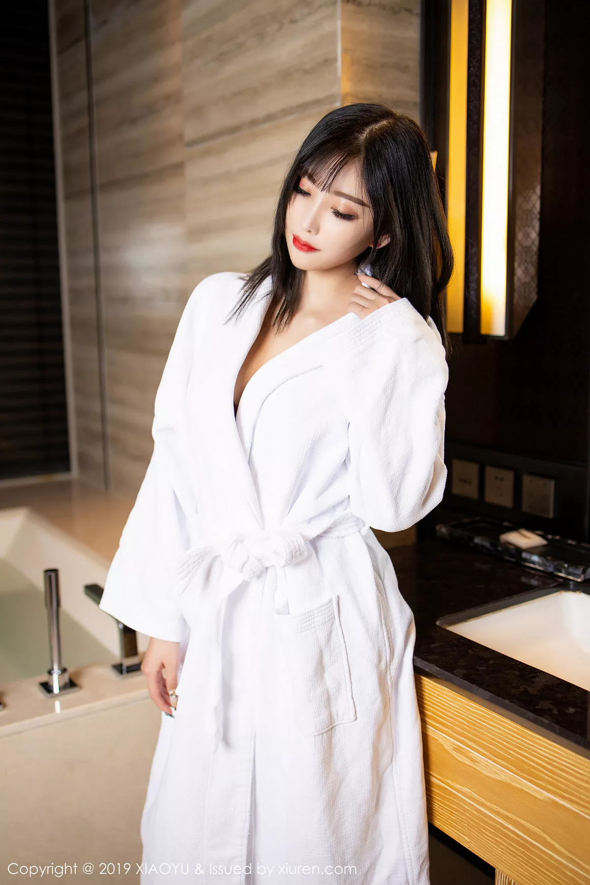 秀人集.com_[XiaoYu画语界]Vol.153_女神杨晨晨sugar海南旅拍酒红蕾丝内衣配吊带丝袜诱惑写真80P