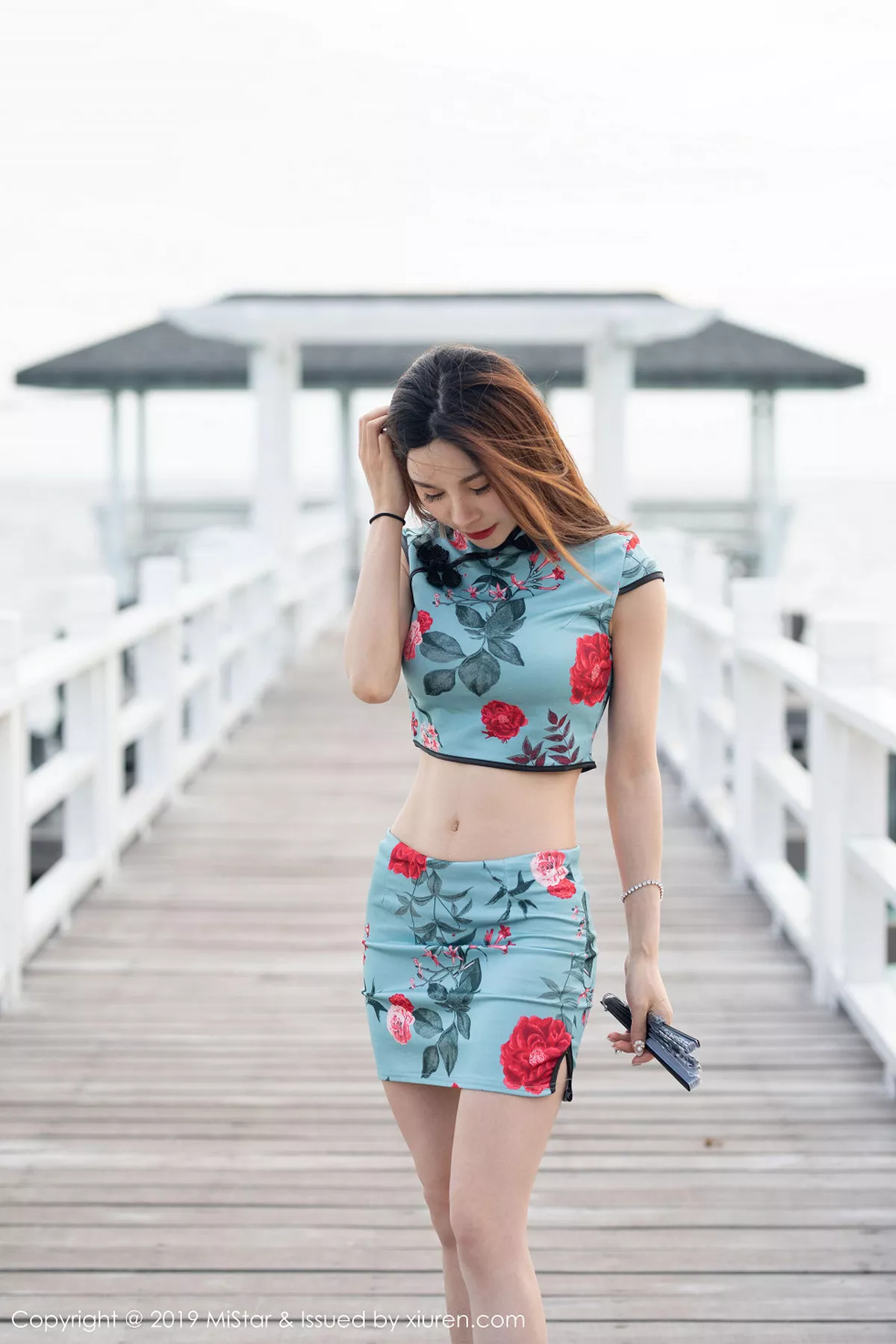 秀人集.com_[MiStar魅妍社]Vol.306_嫩模沈佳熹仙本那旅拍户外华丽古韵旗袍装扮性感写真40P