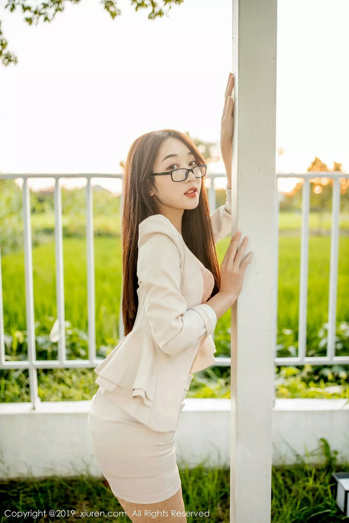 秀人集.com_[XiuRen秀人网]No.1700_嫩模小九月心愿旅拍私房秘书OL装扮配性感蕾丝袜完美诱惑写真63P