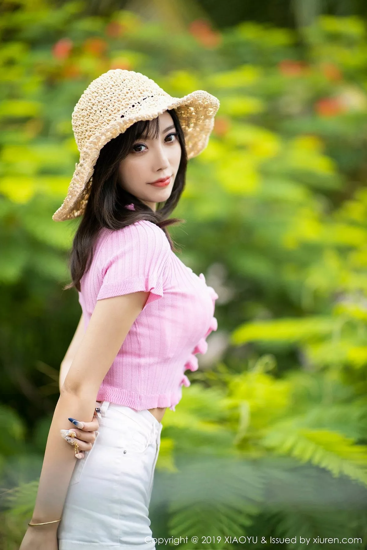 秀人集.com_[XiaoYu画语界]Vol.169_女神杨晨晨sugar心愿旅拍户外草帽女孩蕾丝内衣完美诱惑写真63P