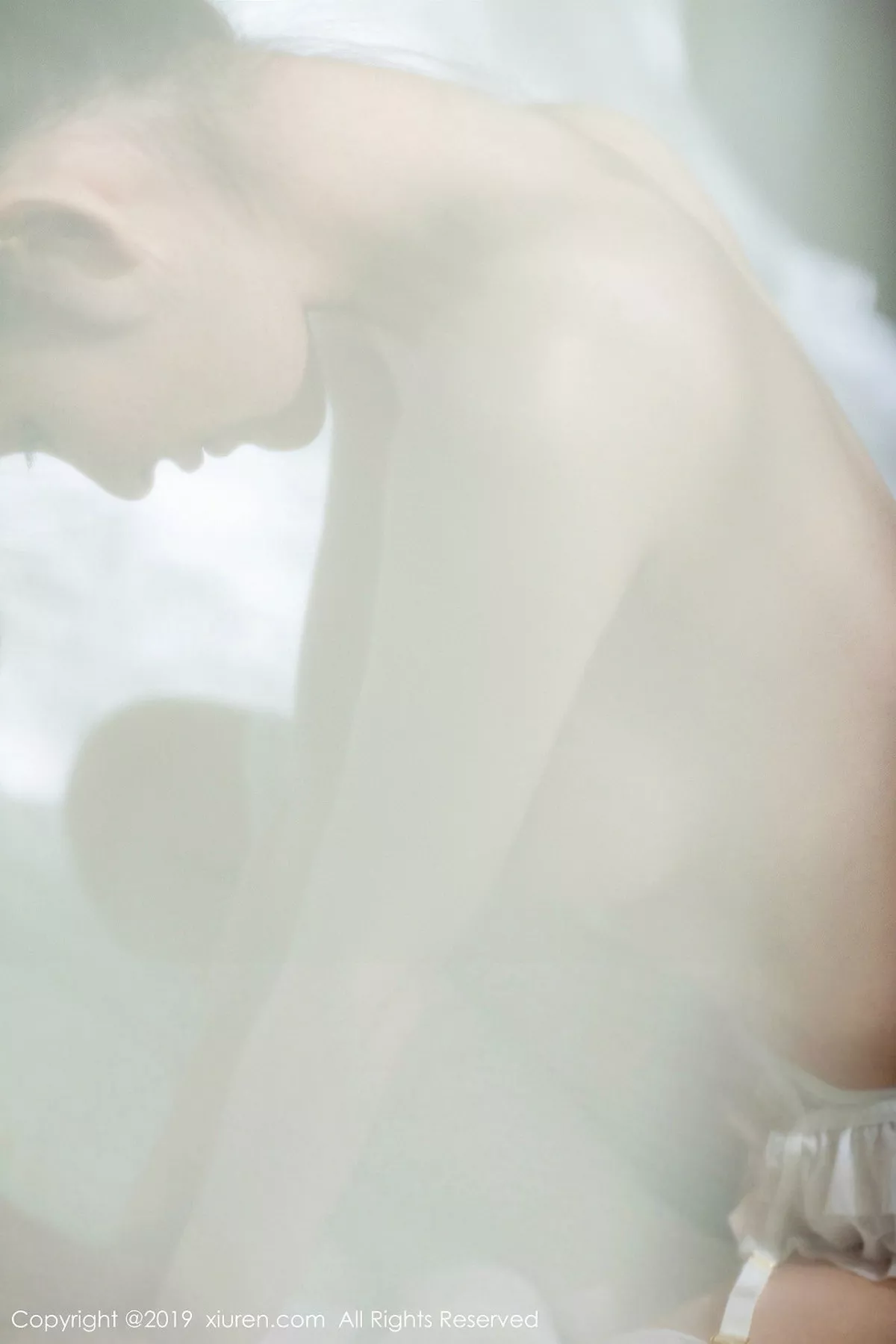 秀人集.com_[XiuRen秀人网]No.1693_嫩模沈梦瑶私房白色蕾丝情趣内衣配吊带蕾丝袜撩人魅惑写真40P