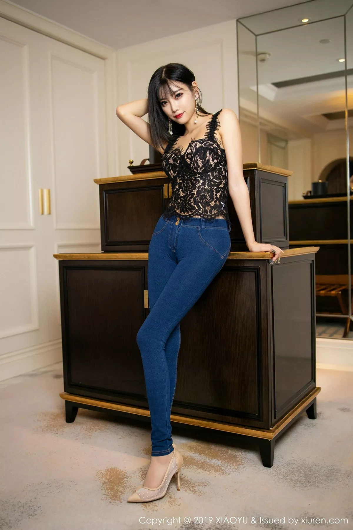 秀人集.com_[XiaoYu画语界]Vol.157_女神杨晨晨sugar海南旅拍私房蕾丝内衣配无内肉丝裤袜诱惑写真78P