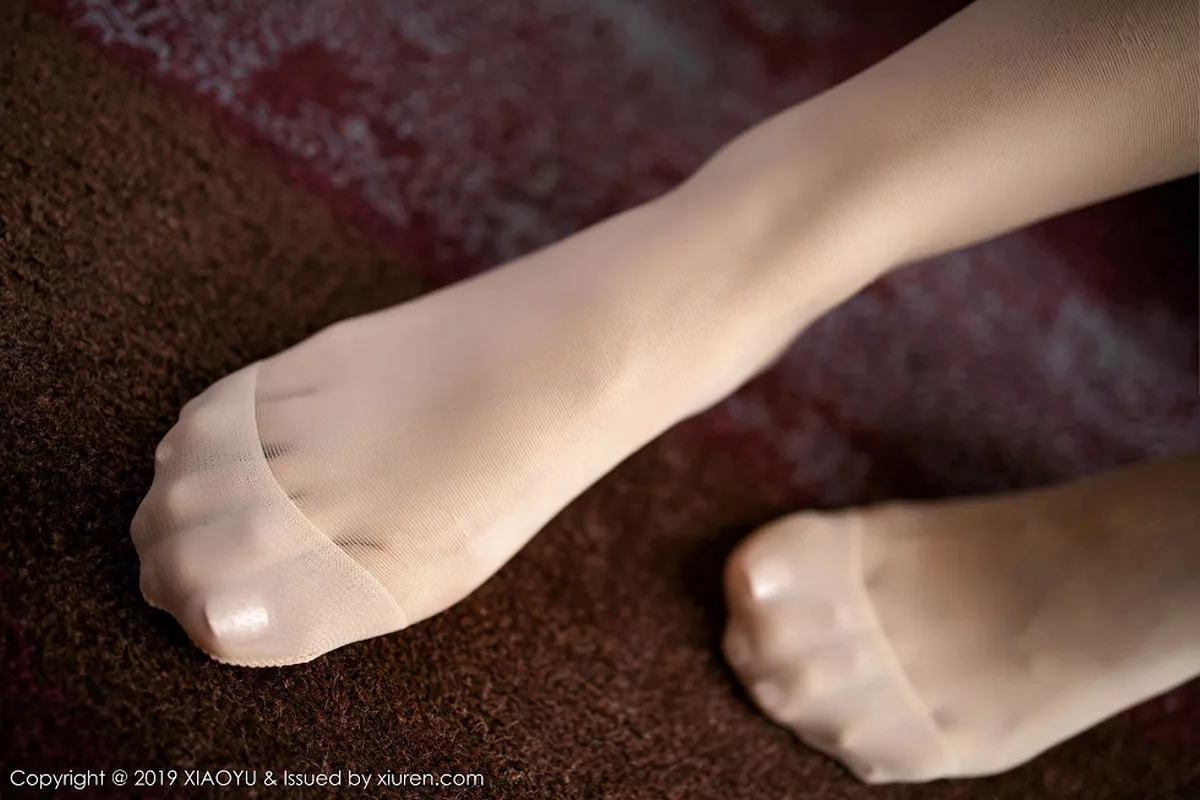 秀人集.com_[XiaoYu画语界]Vol.180_嫩模nova李雅私房蓝色衬衫配无内肉丝半脱露豪乳诱惑写真91P