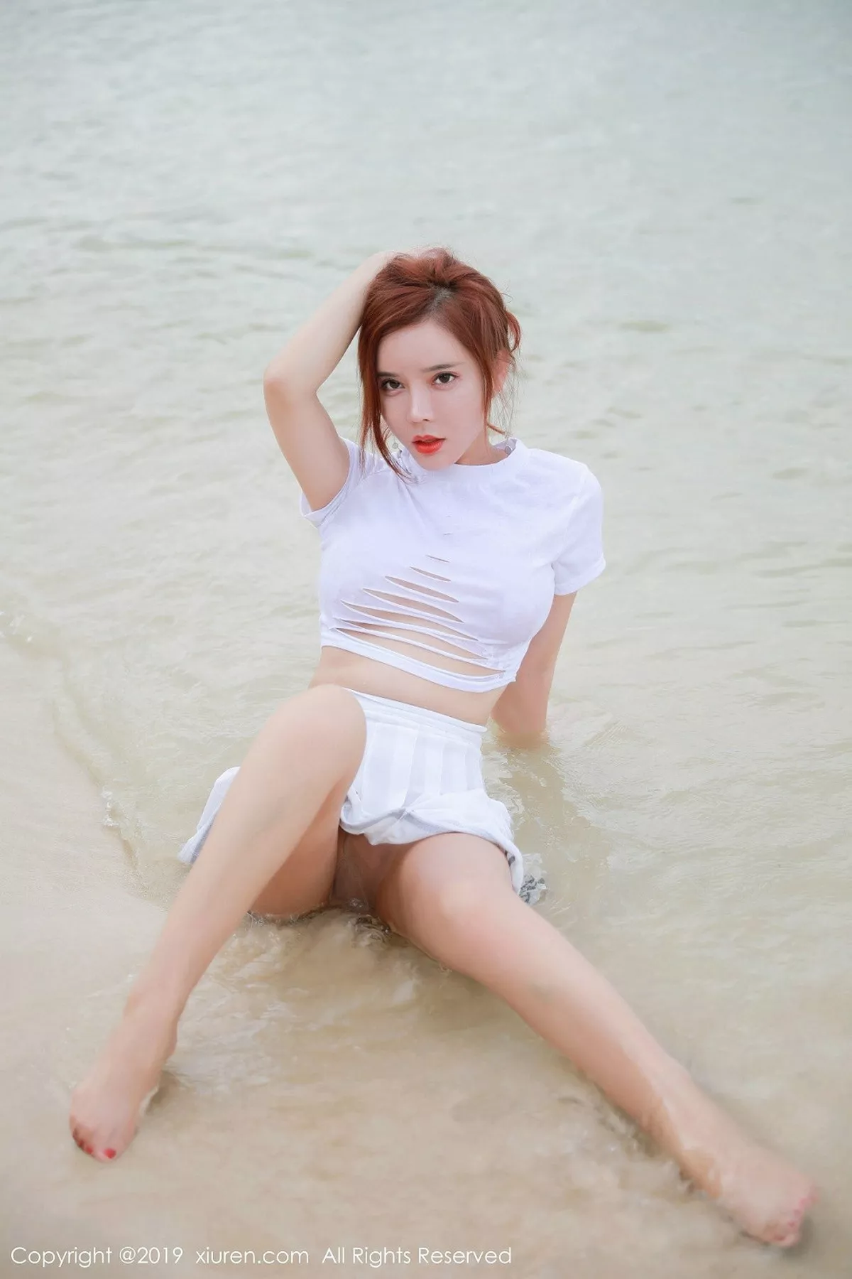 秀人集.com_[XiuRen秀人网]No.1728_嫩模艾小青户外海边兔女郎超薄无内肉丝裤袜撩人诱惑写真38P