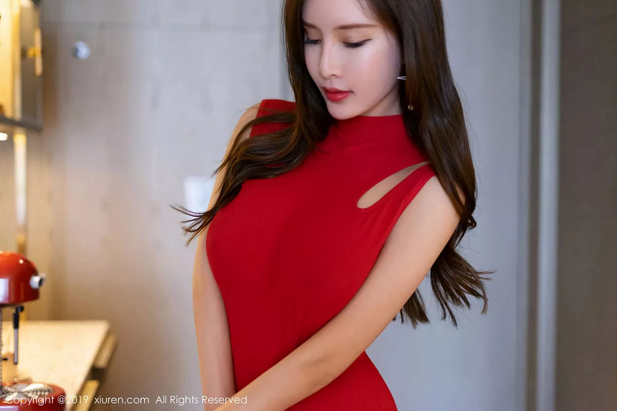 秀人集.com_[XiuRen秀人网]No.1738_女神奶瓶土肥圆心愿旅拍私房无内黑丝裤袜秀火辣身材诱惑写真54P