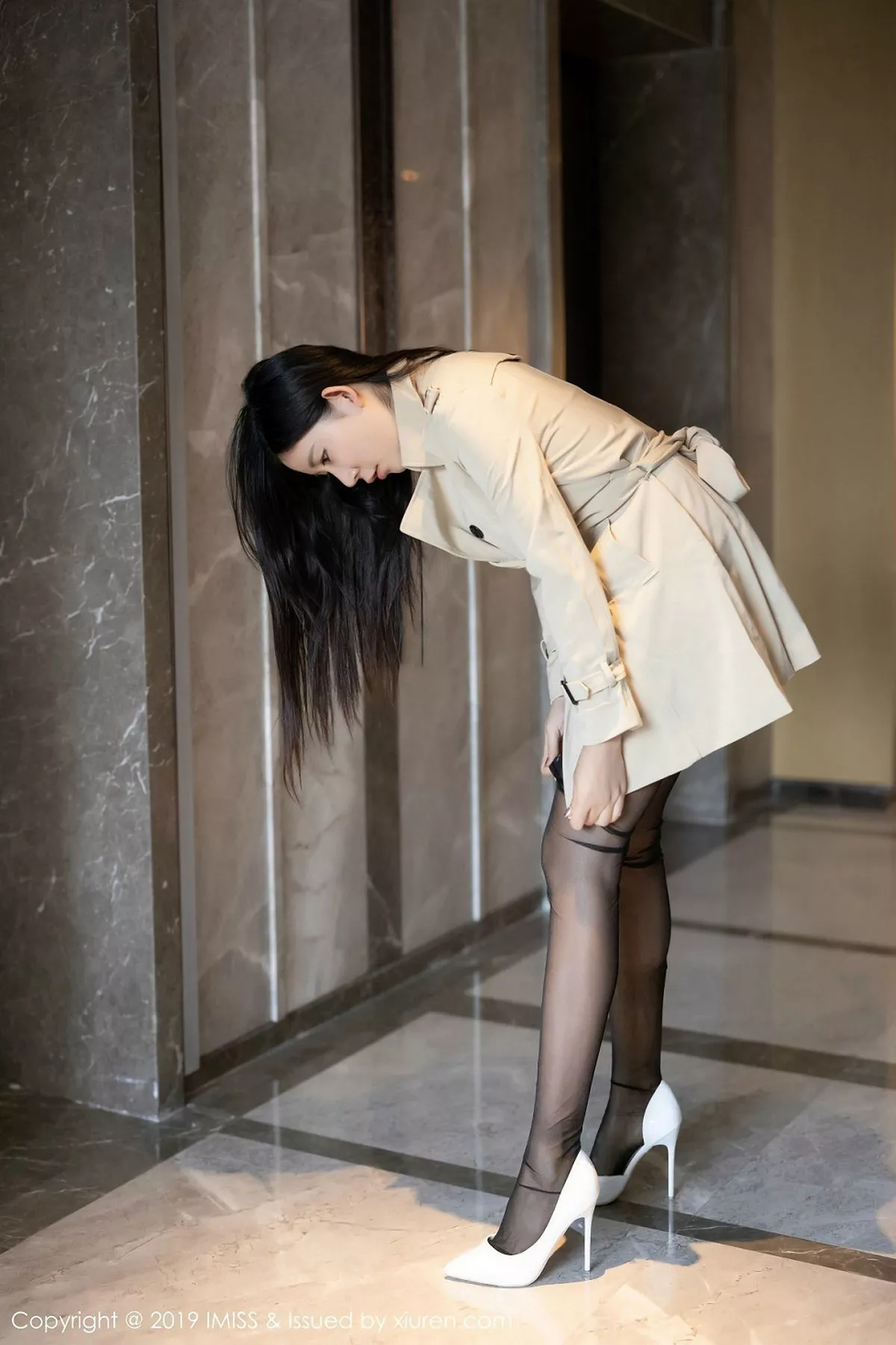 秀人集.com_[IMISS爱蜜社]Vol.402_嫩模nova李雅私房狂野豹纹内衣秀完美身材惹火诱惑写真44P