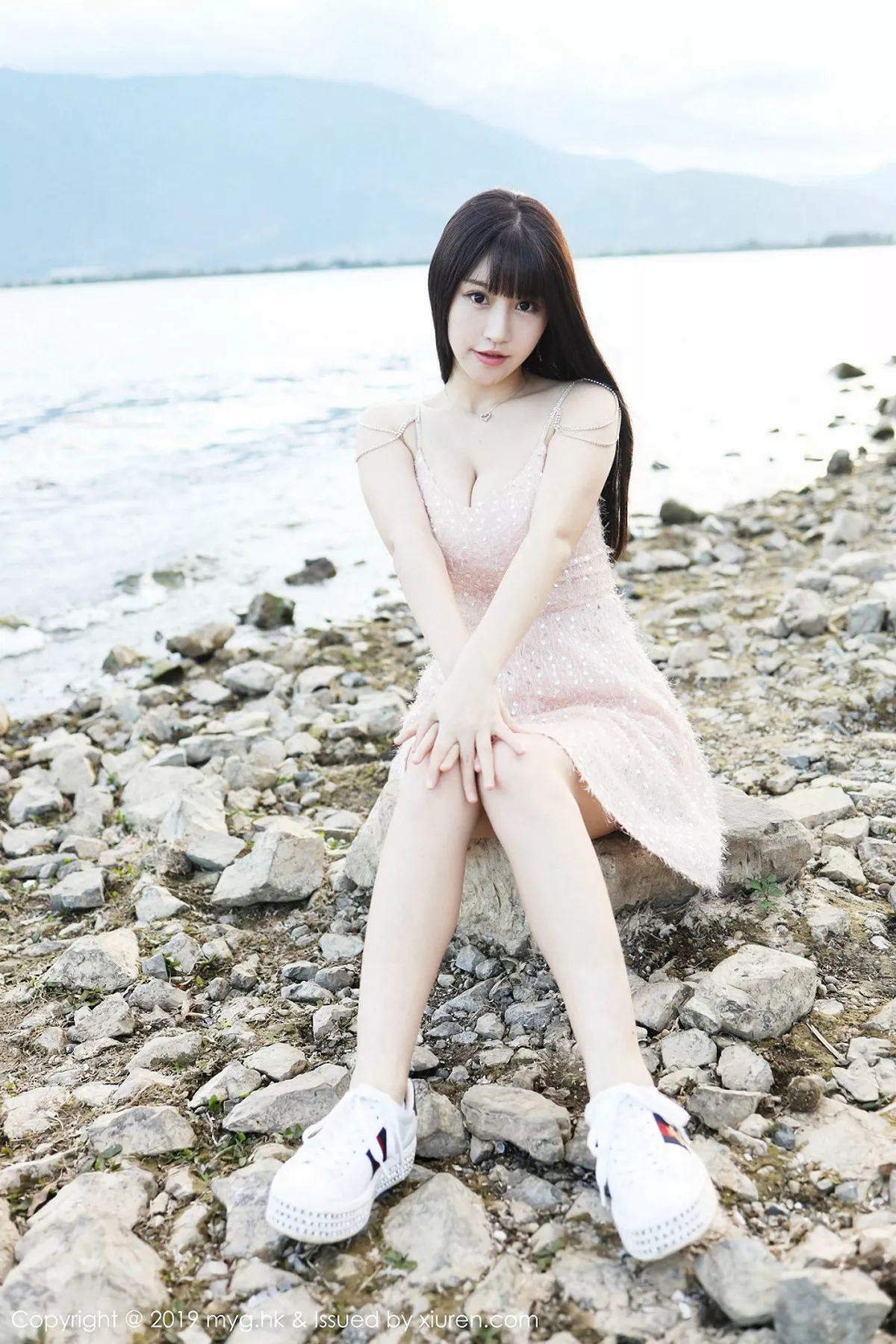 秀人集.com_[MyGirl美媛馆]Vol.403_女神Flower朱可儿大理旅拍私房镂空情趣内衣完美撩人诱惑写真40P