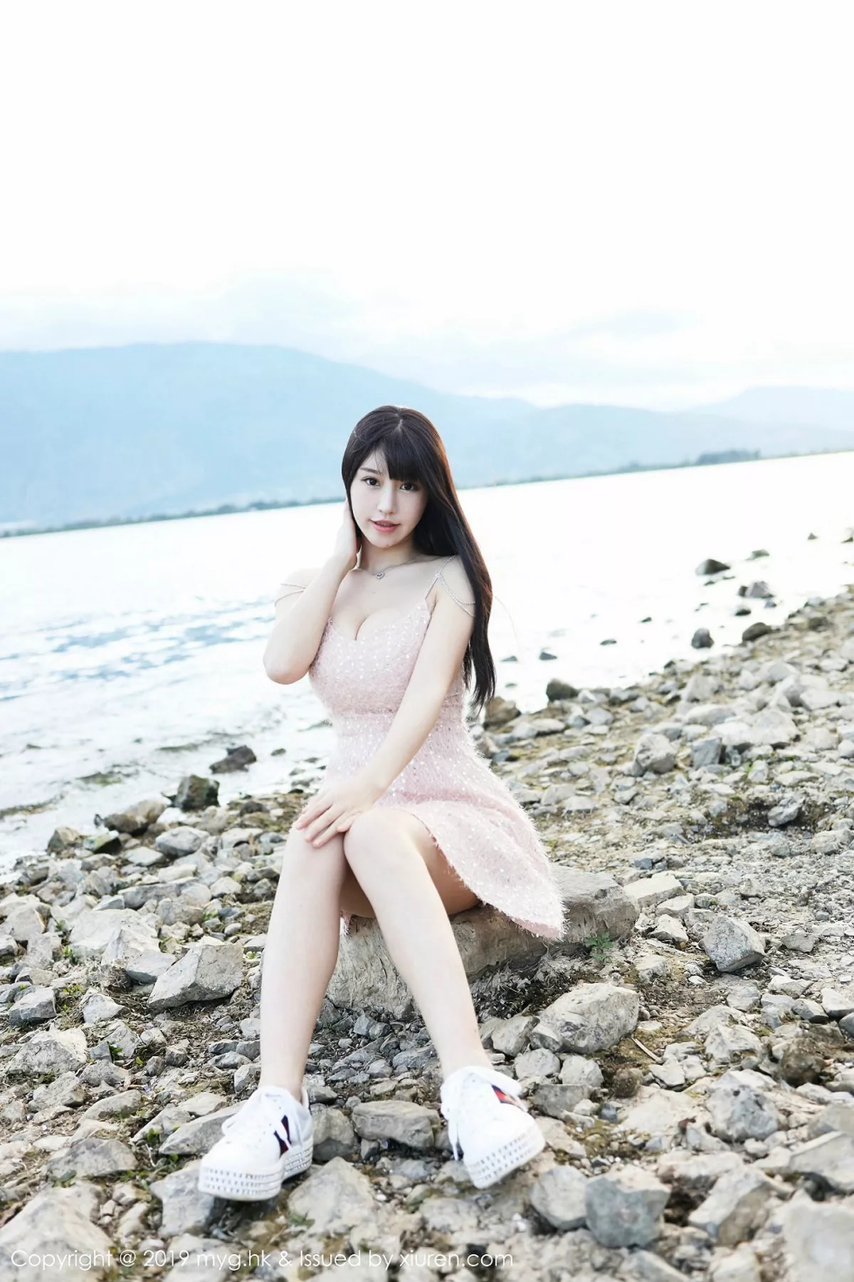 秀人集.com_[MyGirl美媛馆]Vol.403_女神Flower朱可儿大理旅拍私房镂空情趣内衣完美撩人诱惑写真40P