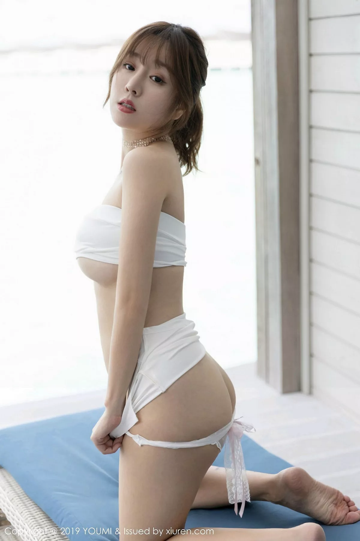 秀人集.com_[YouMi尤蜜荟]Vol.368_嫩模王雨纯马尔代夫旅拍白色抹胸内衣露豪乳半球诱惑写真40P