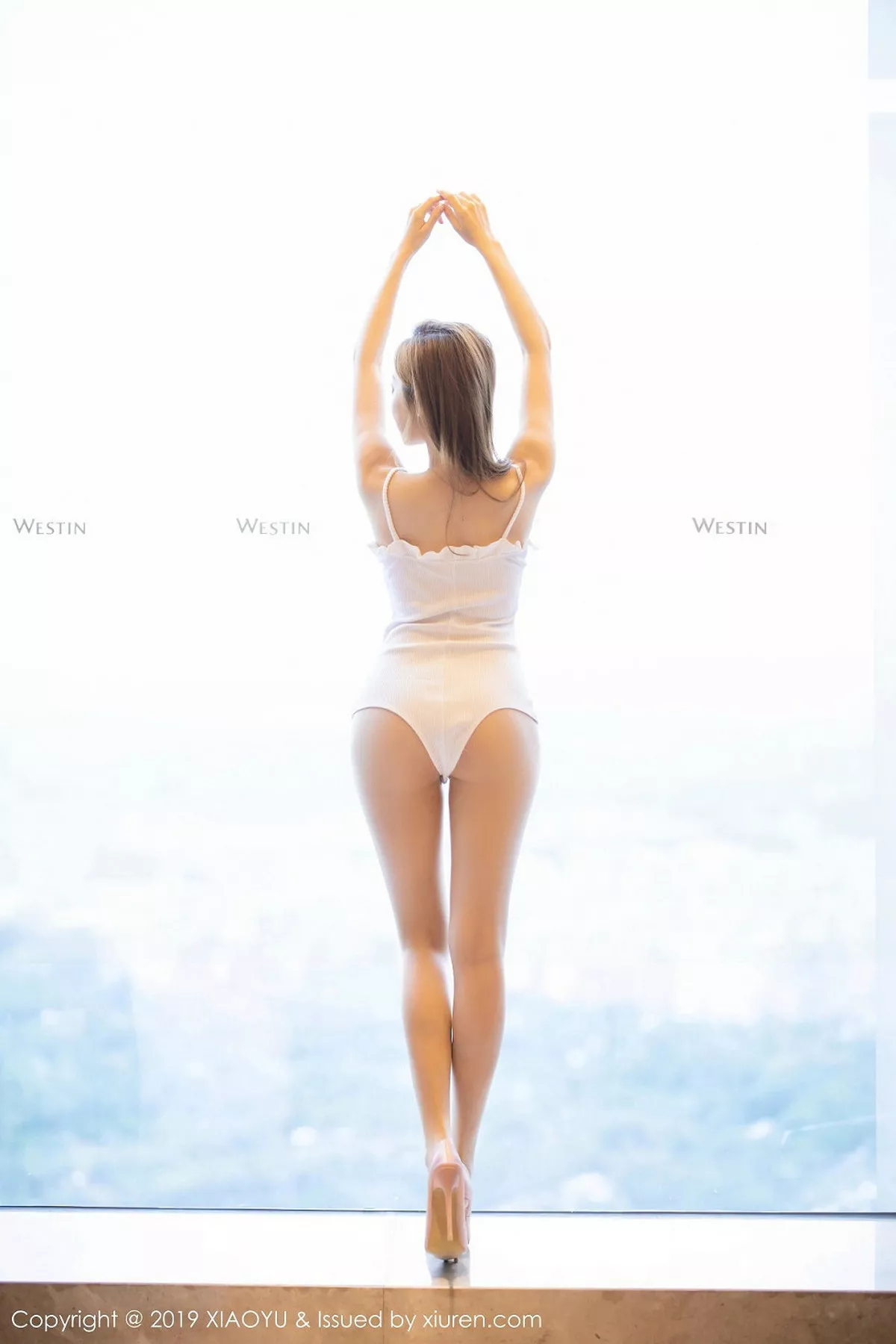 秀人集.com_[XiaoYu画语界]Vol.186_嫩模允儿Claire私房高叉连体衣半脱露火辣身材诱惑写真72P