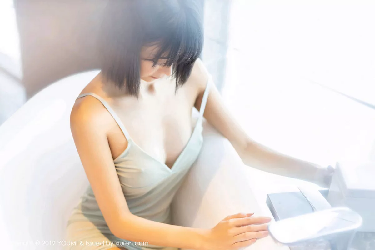 秀人集.com_[YouMi尤蜜荟]Vol.370_嫩模蓝夏Akasha浴室里真空连身裙湿身秀完美曲线诱惑写真42P