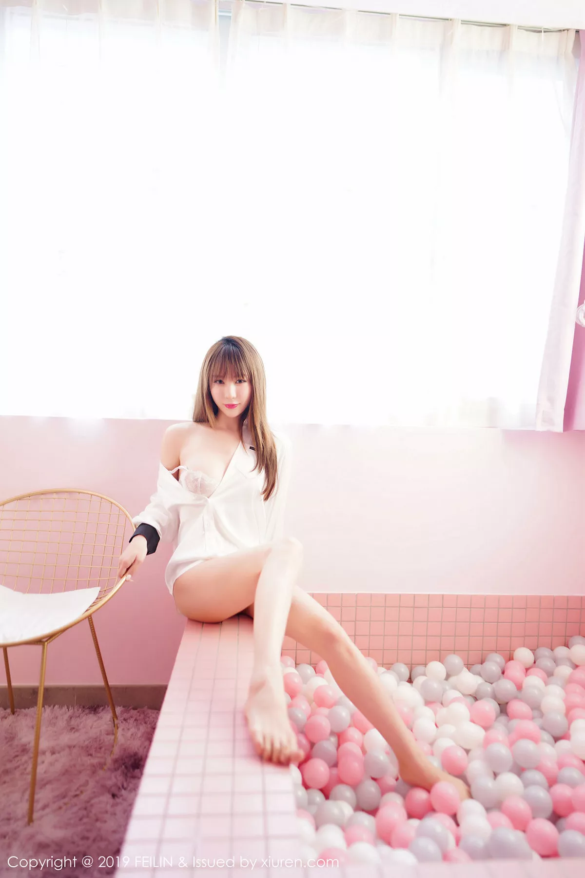 秀人集.com_[FeiLin嗲囡囡]Vol.214_嫩模程梓私房浴室里性感白衬衣秀白色内衣甜美迷人写真40P