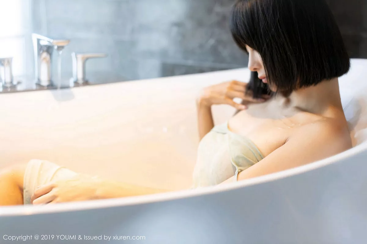秀人集.com_[YouMi尤蜜荟]Vol.370_嫩模蓝夏Akasha浴室里真空连身裙湿身秀完美曲线诱惑写真42P