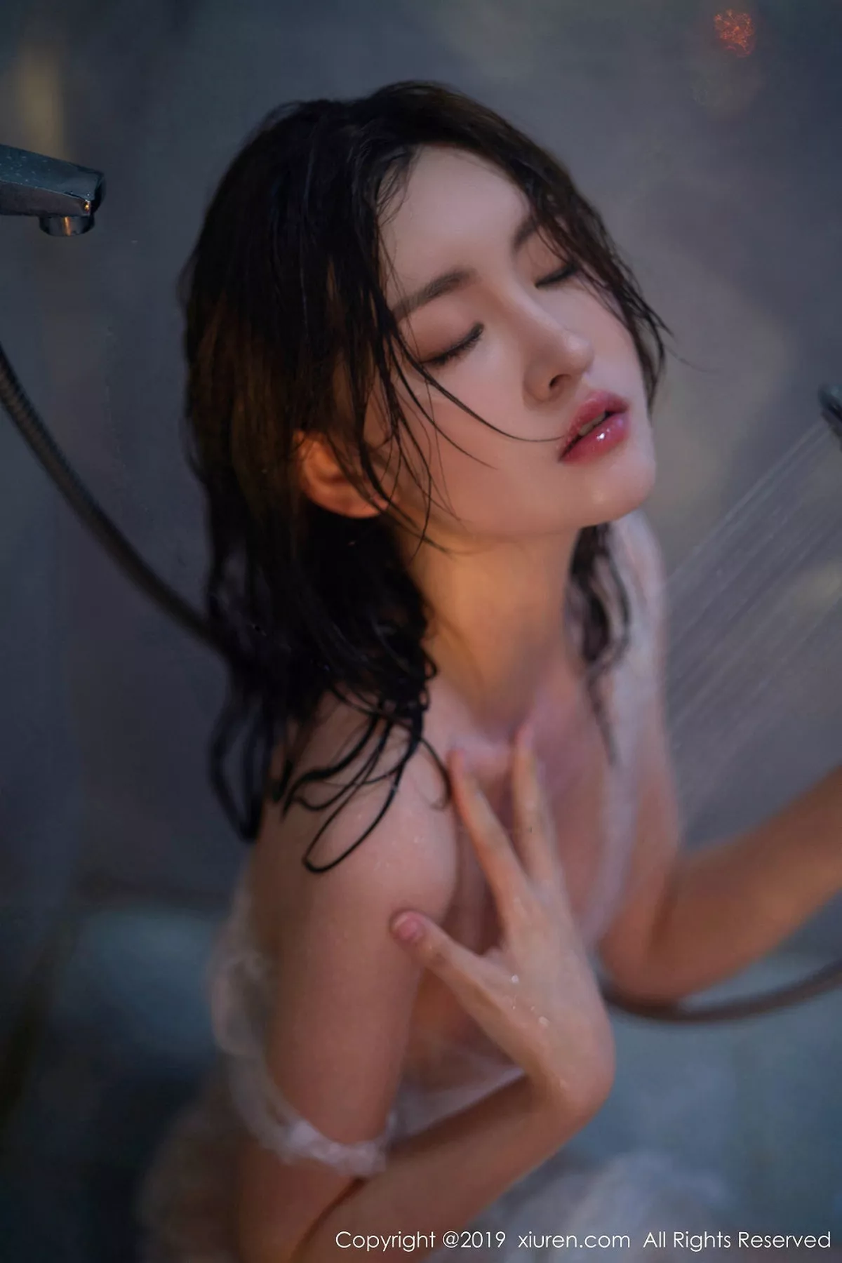 秀人集.com_[XiuRen秀人网]No.1784_嫩模沈梦瑶浴室里真空透视薄纱裙湿身秀火辣身材撩人诱惑写真42P