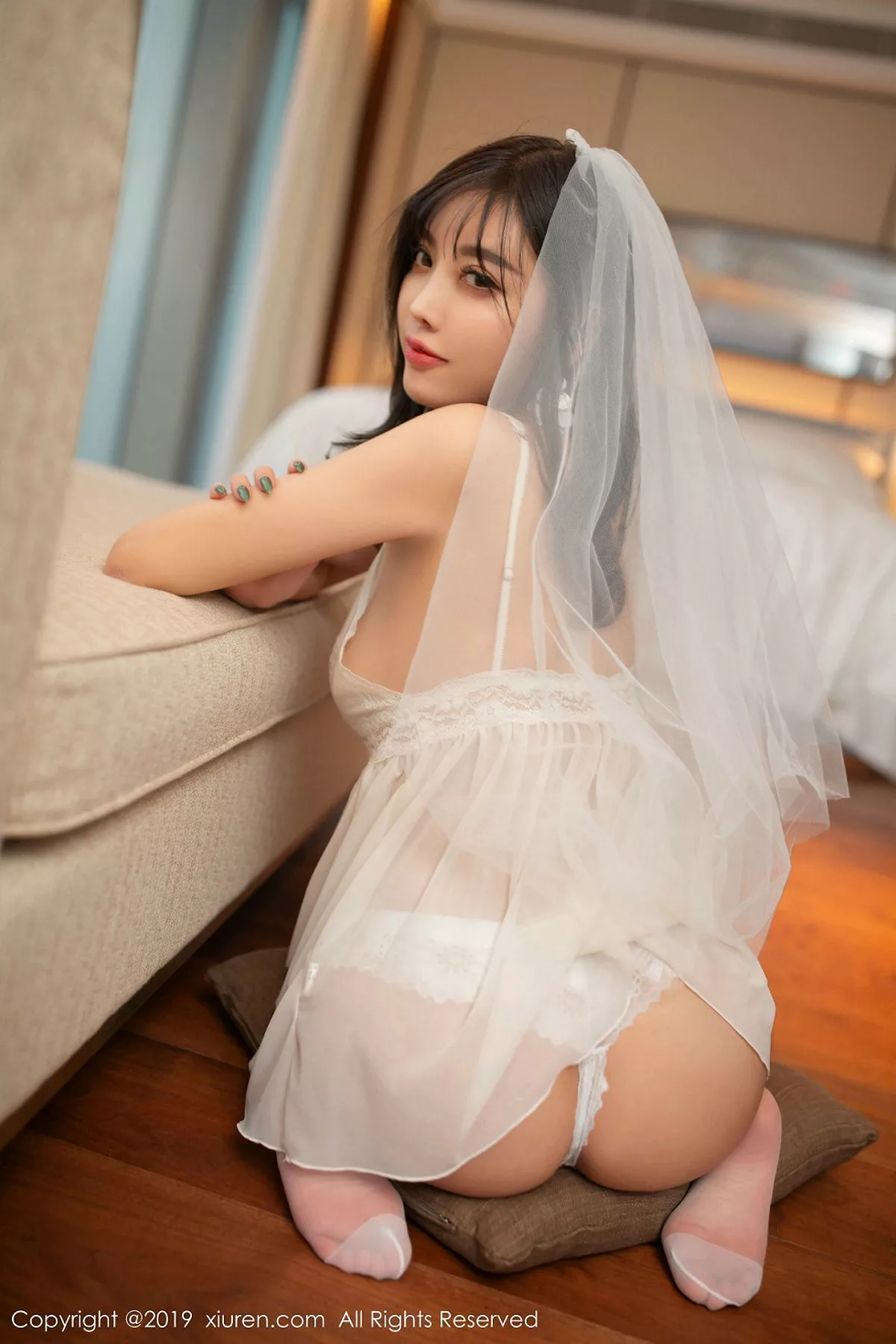 秀人集.com_[XiuRen秀人网]No.1819_女神杨晨晨sugar私房新娘主题薄纱内衣秀完美身材诱惑写真87P