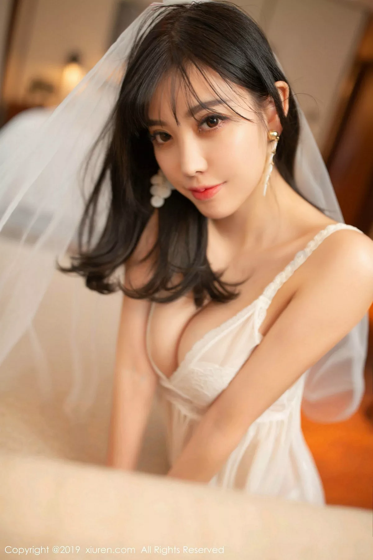 秀人集.com_[XiuRen秀人网]No.1819_女神杨晨晨sugar私房新娘主题薄纱内衣秀完美身材诱惑写真87P