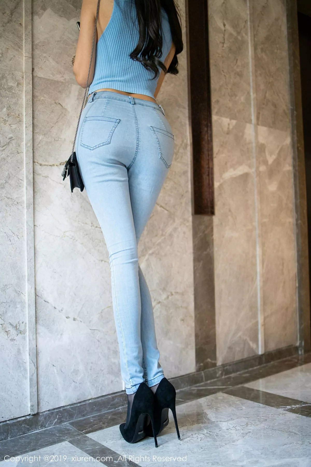 秀人集.com_[XiuRen秀人网]No.1810_女神杨晨晨sugar私房半脱牛仔裤露超薄无内黑丝翘臀诱惑写真106P