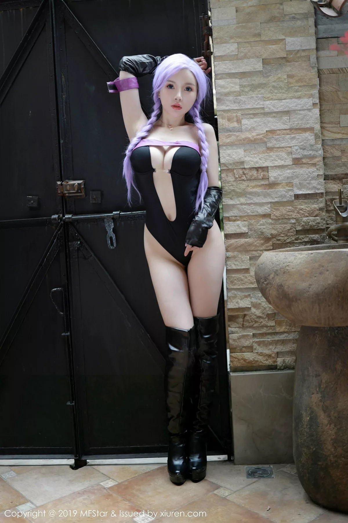 秀人集.com_[MFStar模范学院]Vol.232_嫩模糯美子Mini户外COS系列高叉连体内衣诱惑写真50P