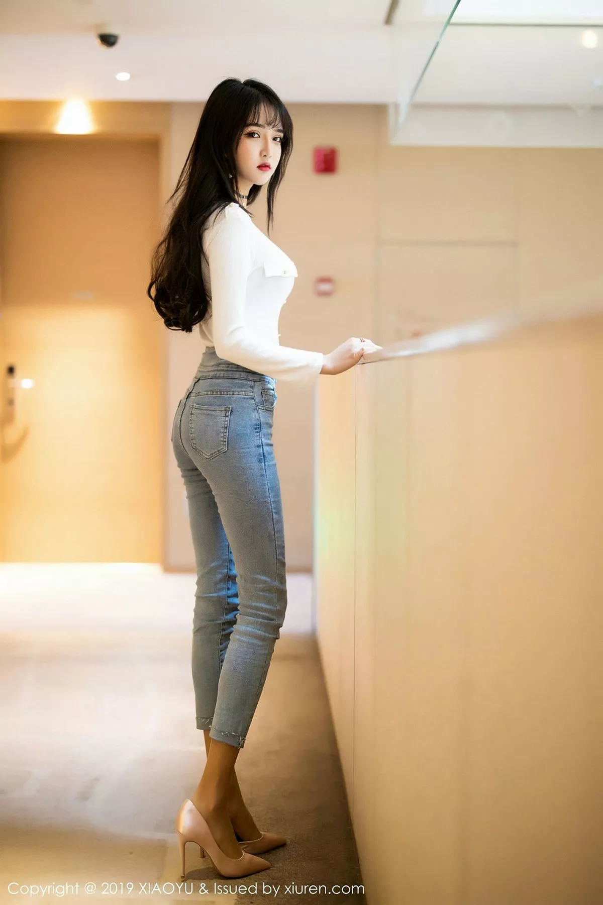 秀人集.com_[XiaoYu画语界]Vol.212_嫩模Miko酱吖私房脱紧身牛仔裤露超薄肉丝撩人诱惑写真108P