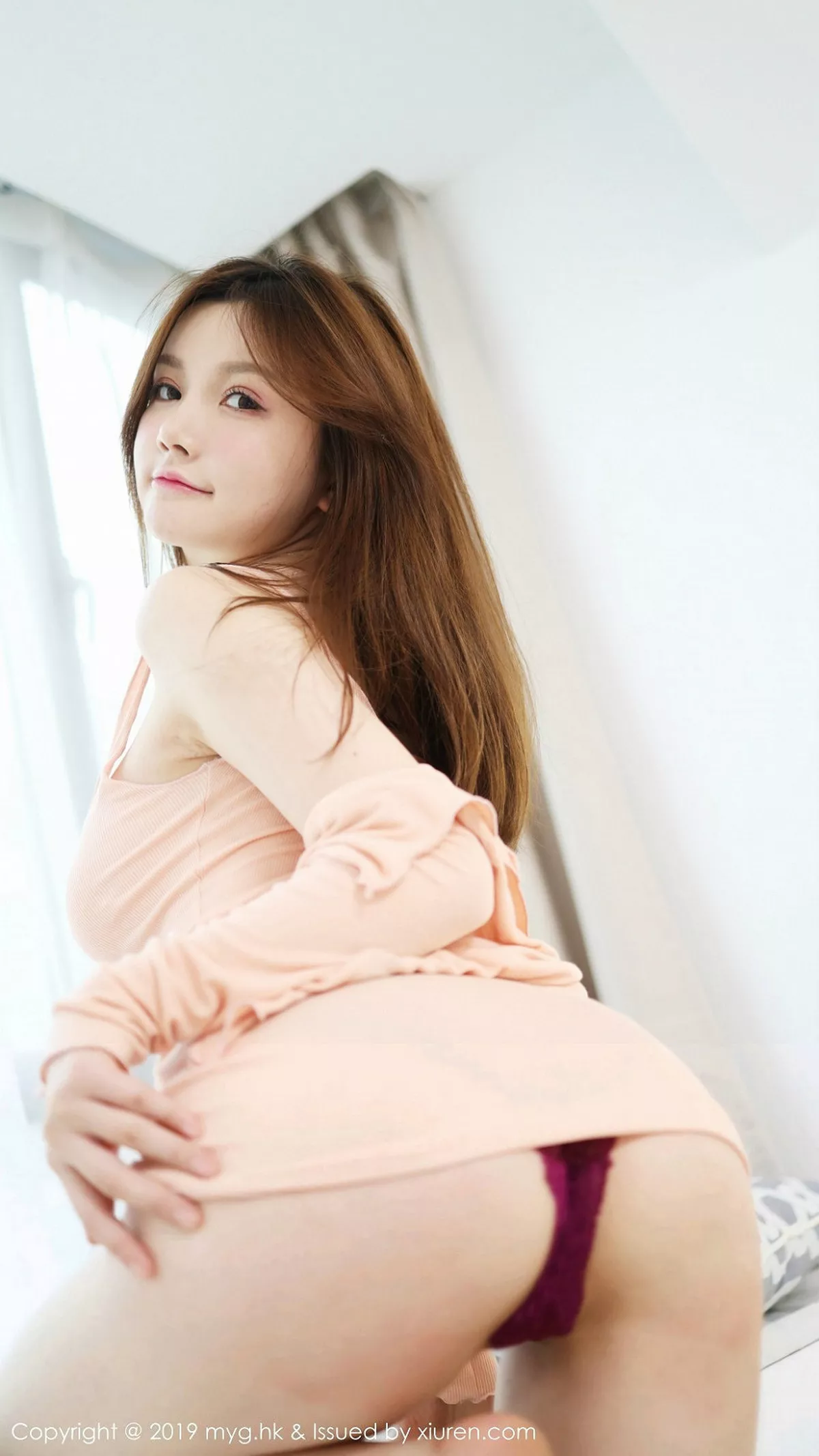 秀人集.com_[MyGirl美媛馆]Vol.413_嫩模糯美子Mini私房粉色吊带裙配红色蕾丝内裤完美诱惑写真75P