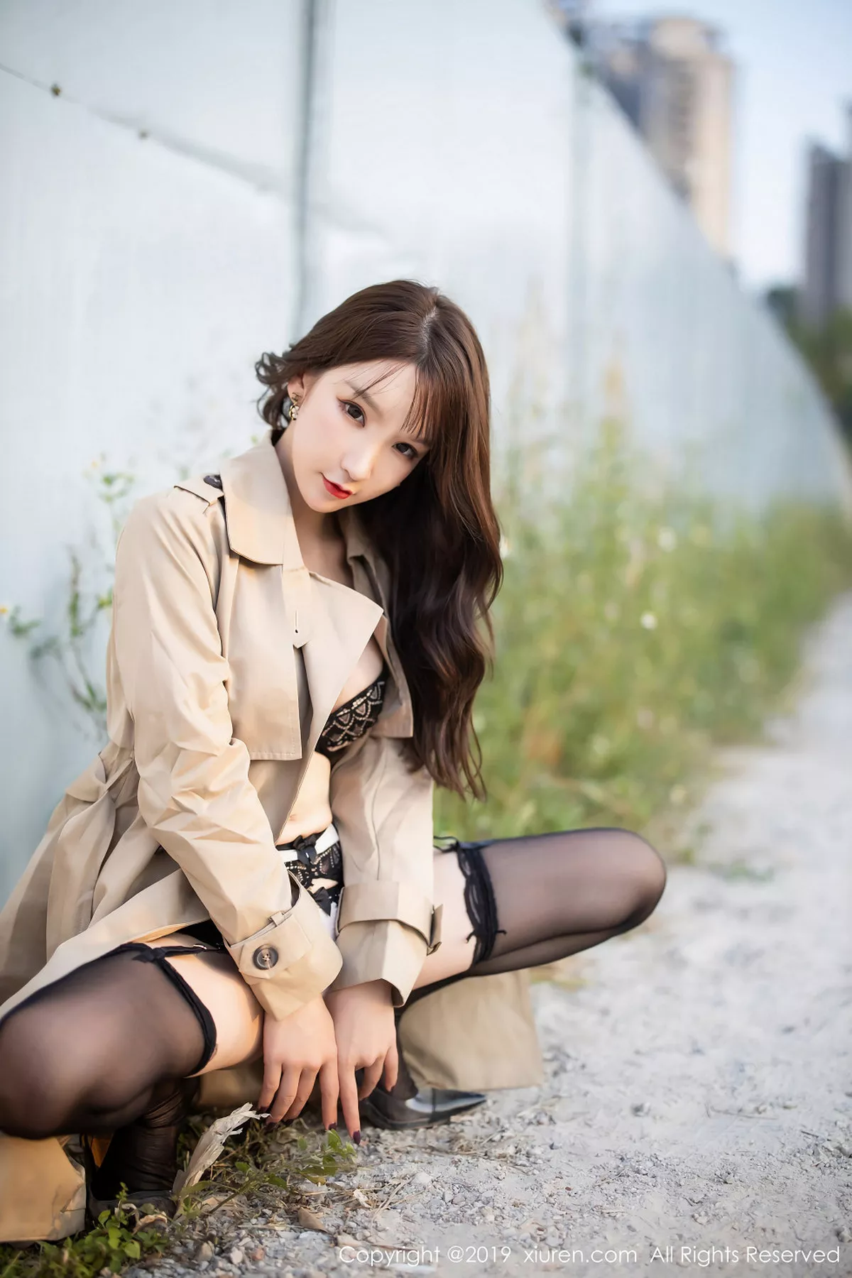 秀人集.com_[XiuRen秀人网]No.1876_女神周于希Sandy户外精致黑色内衣配吊带黑丝袜撩人诱惑写真93P