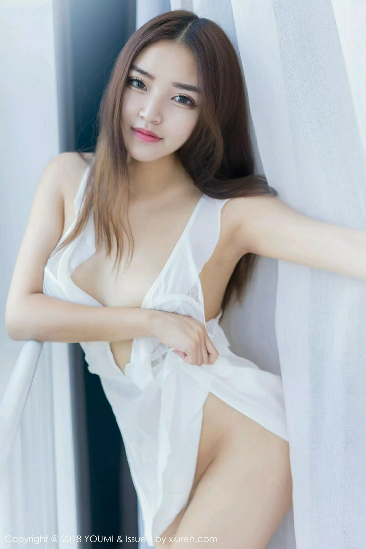 秀人集.com_[YouMi尤蜜荟]Vol.232_嫩模拉菲妹妹私房白色连身裙全脱露豪乳翘臀惹火诱惑写真44P