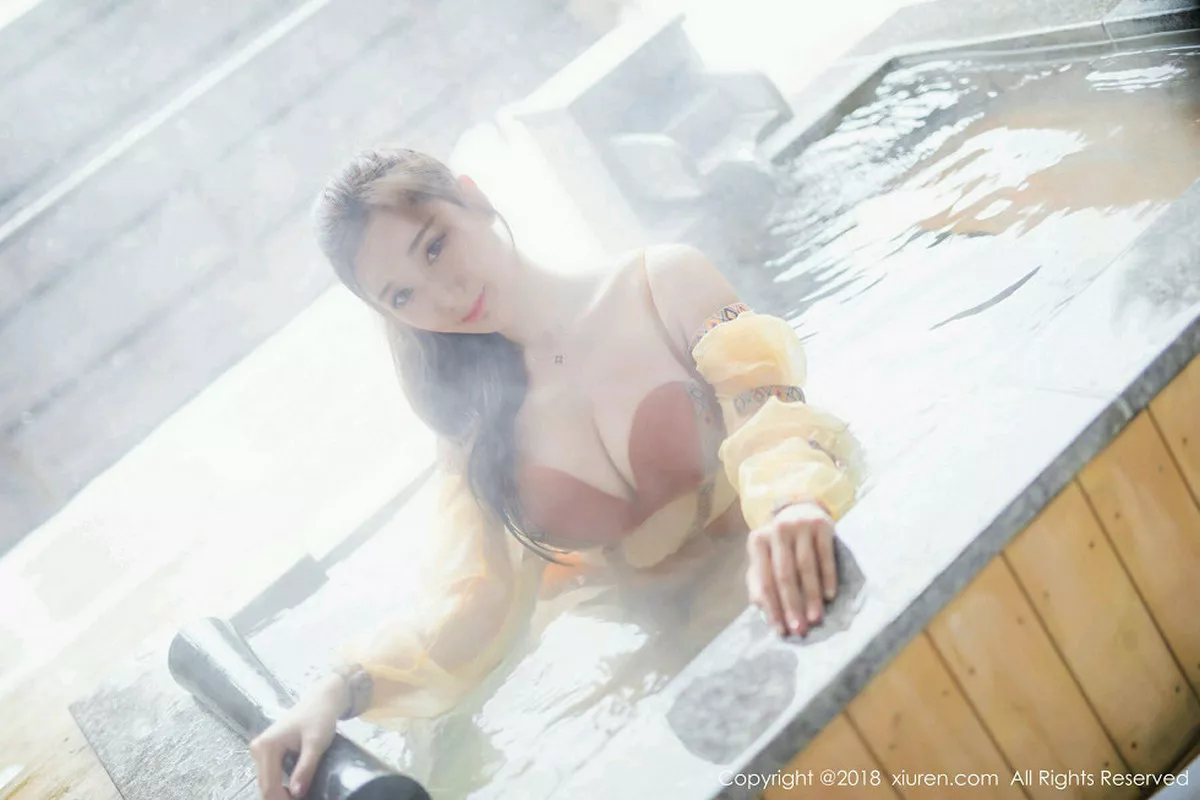 秀人集.com_[XiuRen秀人网]No.1236_女神淼淼萌萌哒北海道旅拍白色连体内衣温泉湿身诱惑写真59P