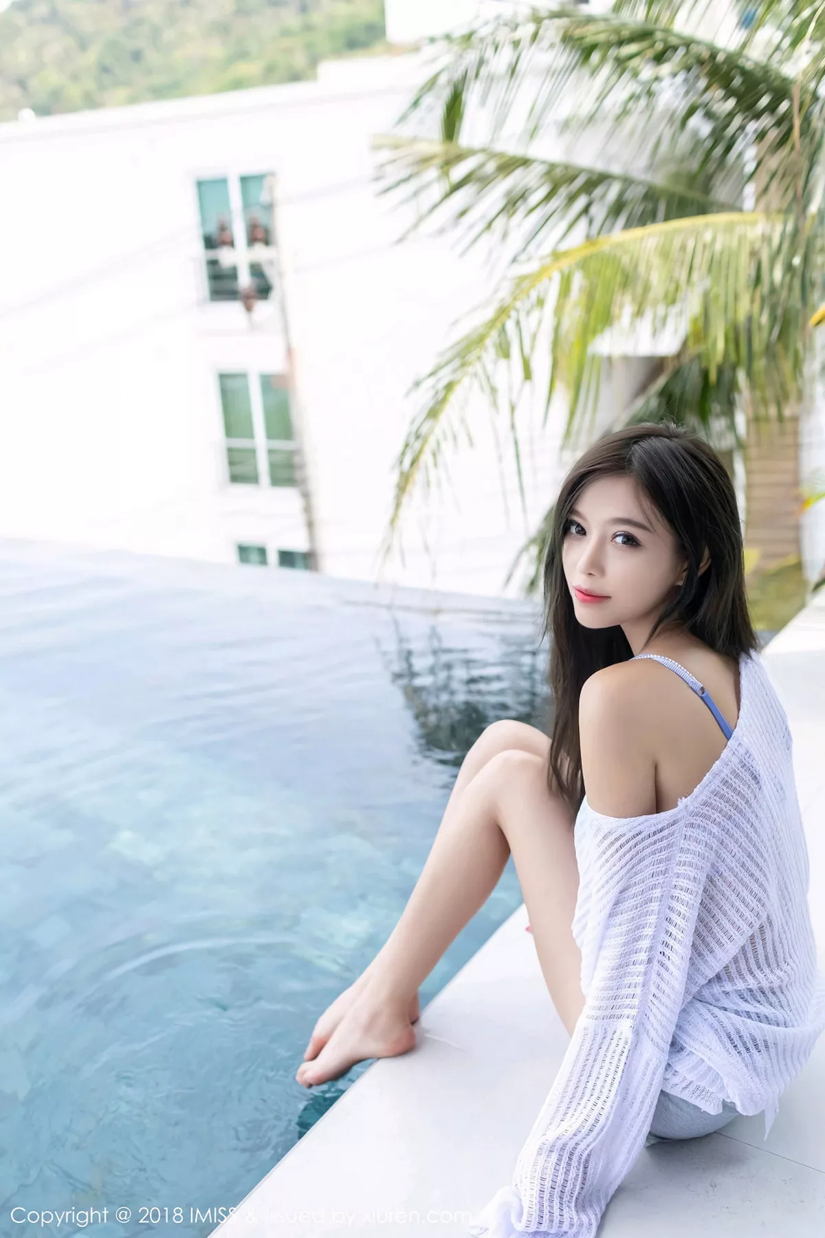 秀人集.com_[IMISS爱蜜社]Vol.311_甜美女神杨晨晨sugar泳池边性感红色比基尼湿身诱惑写真35P