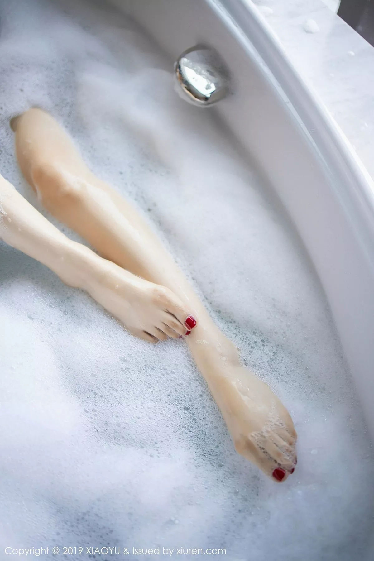 秀人集.com_[XiaoYu画语界]Vol.223_女神Angela小热巴私房浴缸里泡泡浴秀完美身材诱惑写真63P