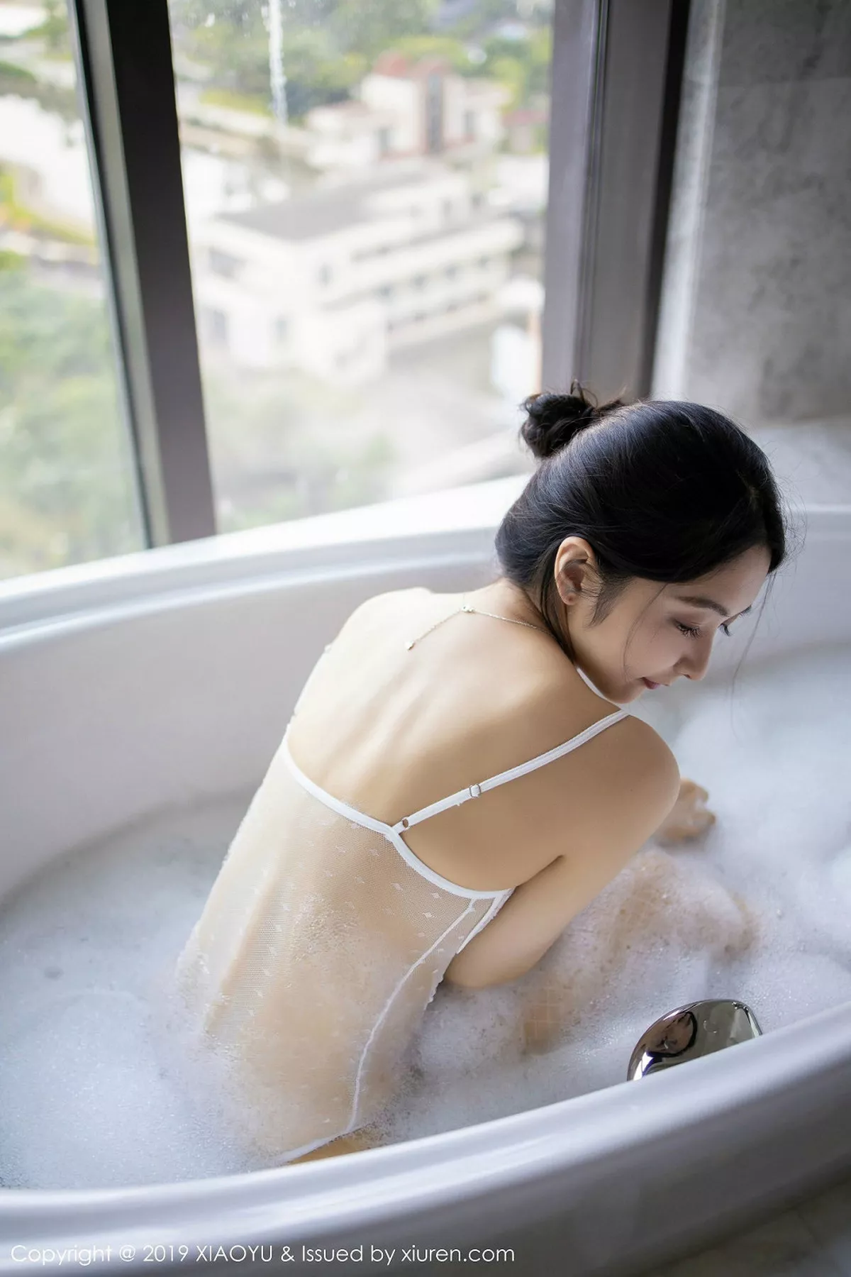 秀人集.com_[XiaoYu画语界]Vol.223_女神Angela小热巴私房浴缸里泡泡浴秀完美身材诱惑写真63P