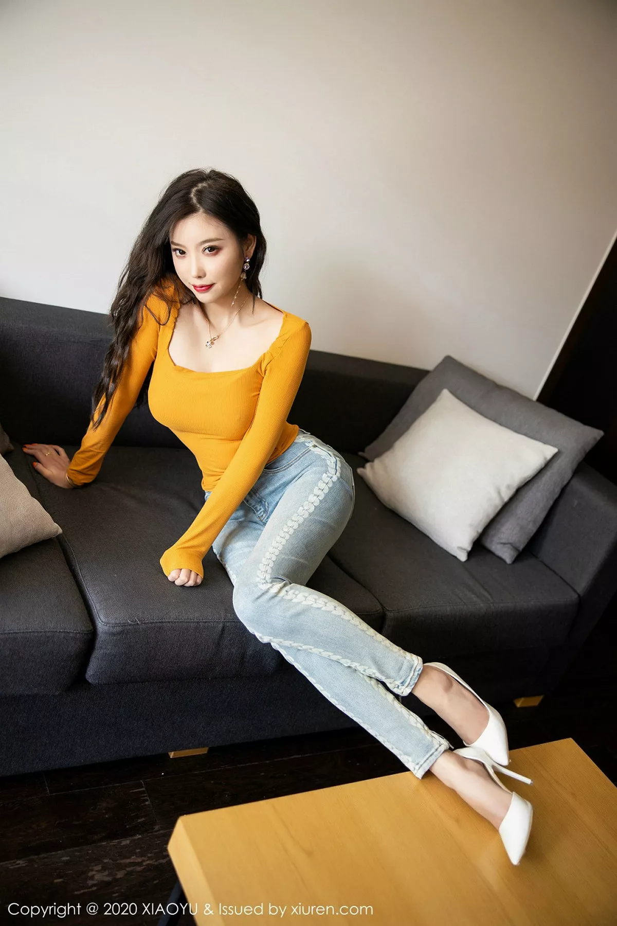 秀人集.com_[XiaoYu画语界]Vol.228_女神杨晨晨sugar济州岛旅拍撩衣真空半露豪乳撩人诱惑写真63P