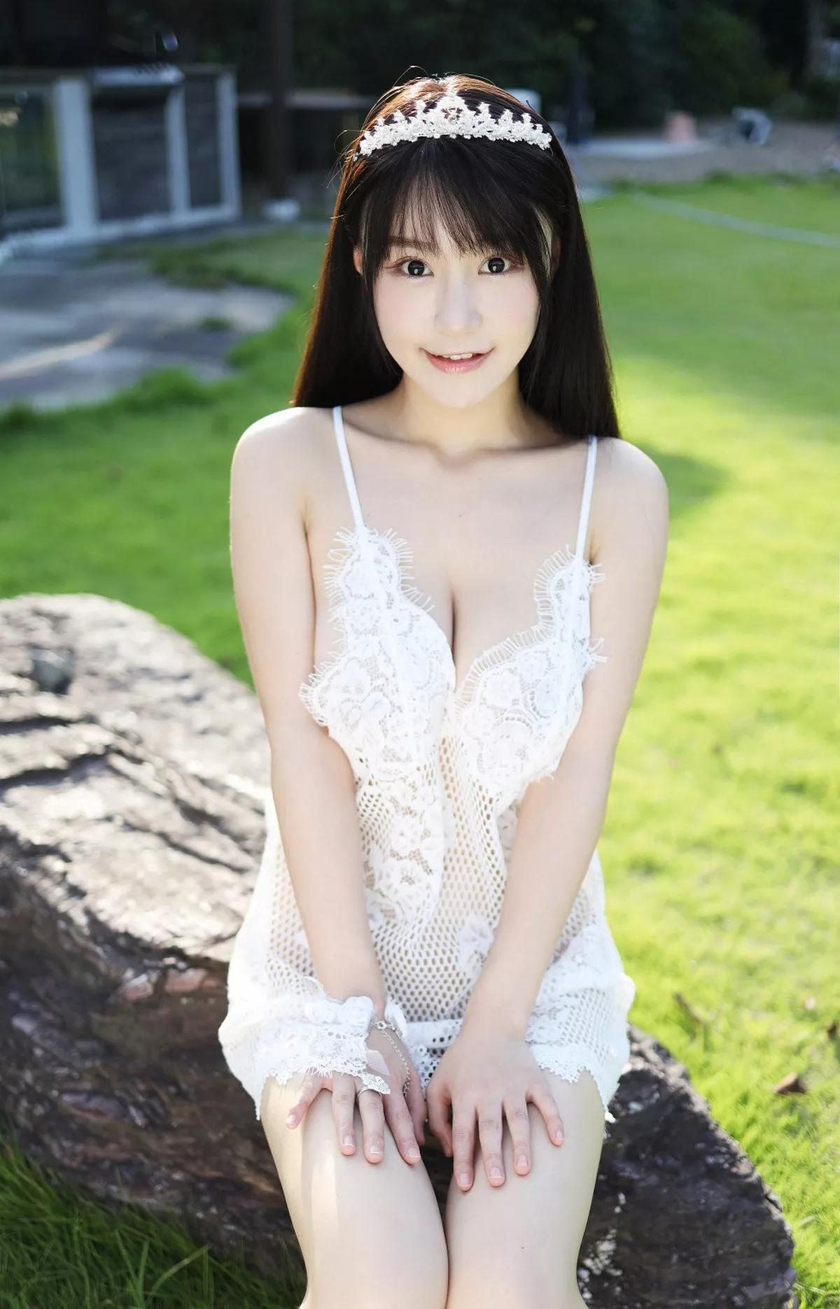 秀人集.com_[MyGirl美媛馆]Vol.423_女神朱可儿Flower日本旅拍户外缕空蕾丝吊裙露豪乳诱惑写真40P