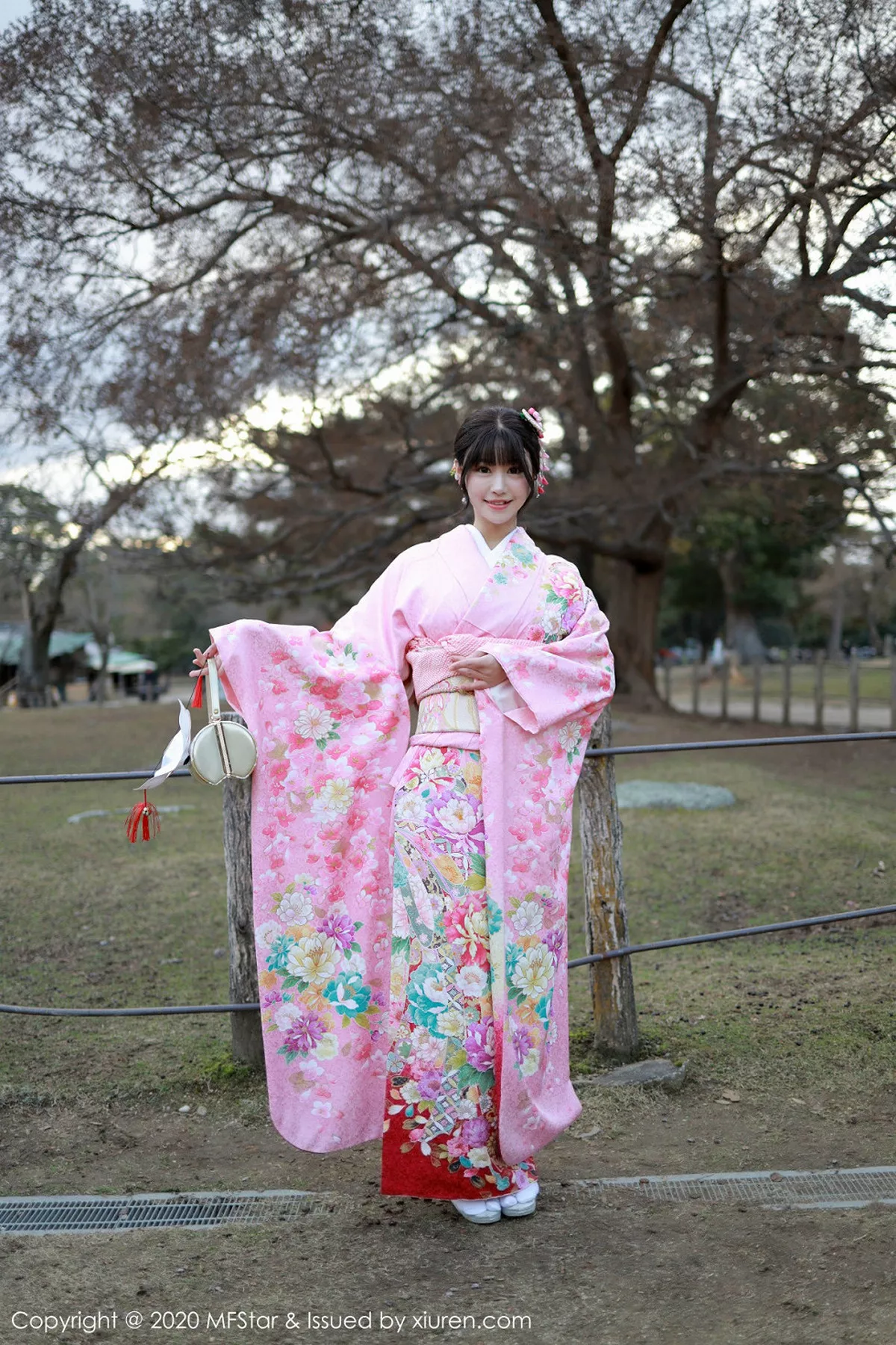 秀人集.com_[MFStar模范学院]Vol.254_女神朱可儿Flower日本旅拍绚丽和服真空秀豪乳诱惑写真75P