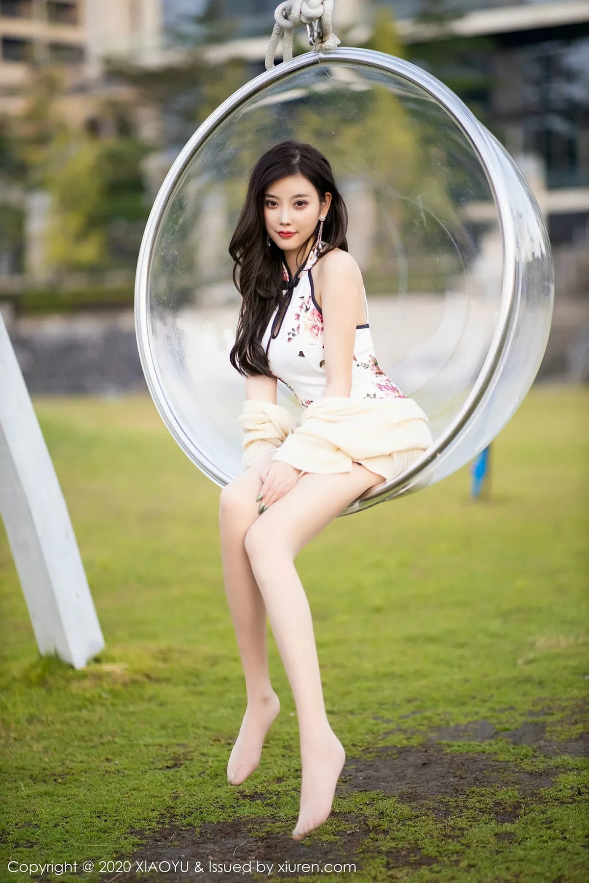 秀人集.com_[XiaoYu画语界]Vol.233_女神杨晨晨室外性感古韵旗袍配超薄肉丝秀美臀玉足诱惑写真140P