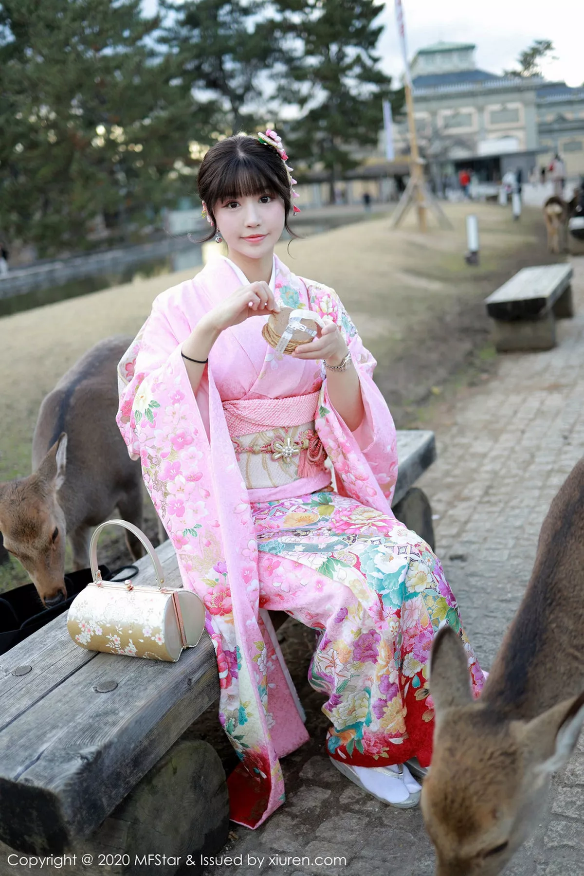 秀人集.com_[MFStar模范学院]Vol.254_女神朱可儿Flower日本旅拍绚丽和服真空秀豪乳诱惑写真75P