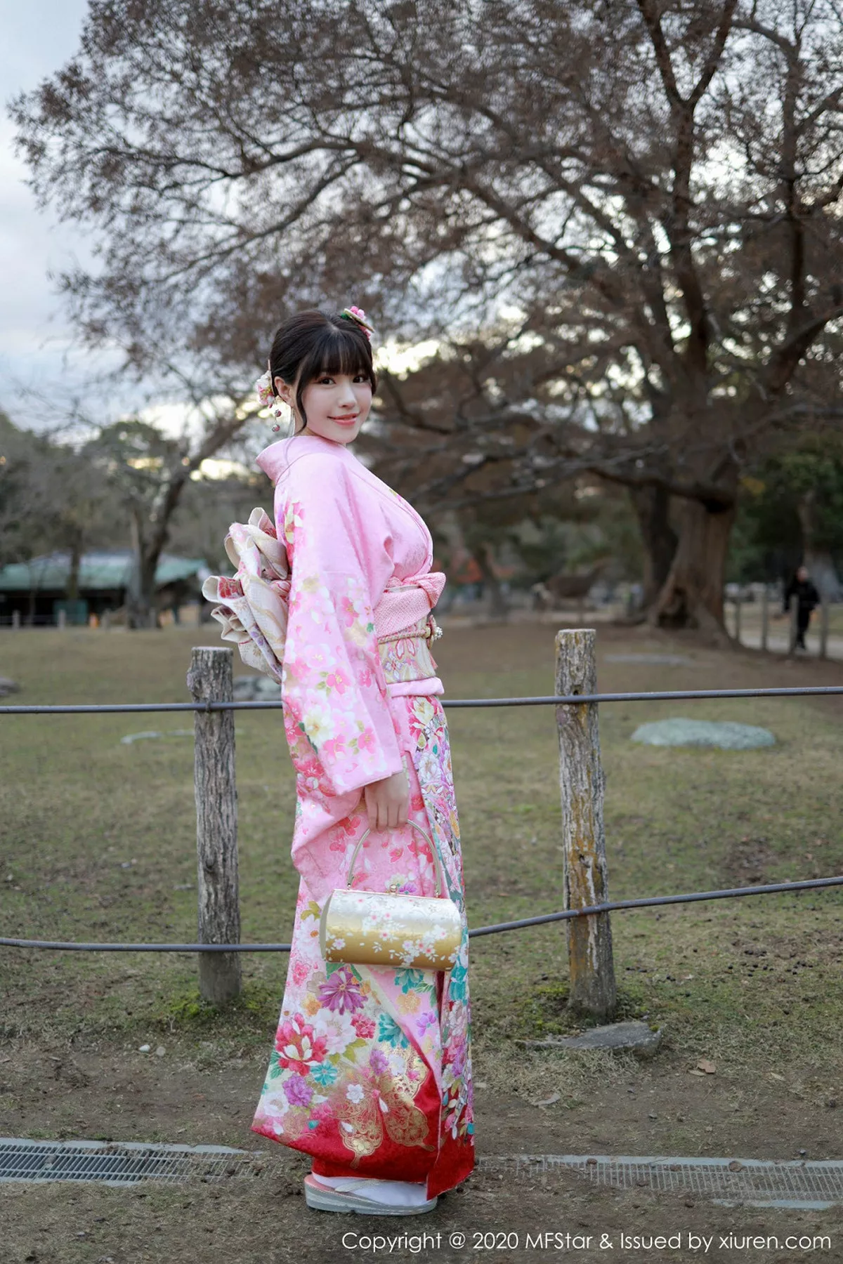 秀人集.com_[MFStar模范学院]Vol.254_女神朱可儿Flower日本旅拍绚丽和服真空秀豪乳诱惑写真75P