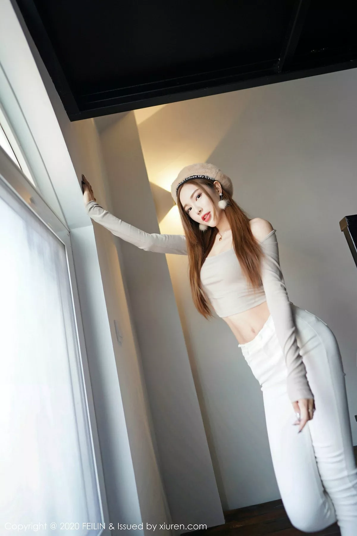 秀人集.com_[FeiLin嗲囡囡]Vol.223_嫩模梦小楠私房床上蕾丝吊袜内衣秀火辣身材诱惑写真49P