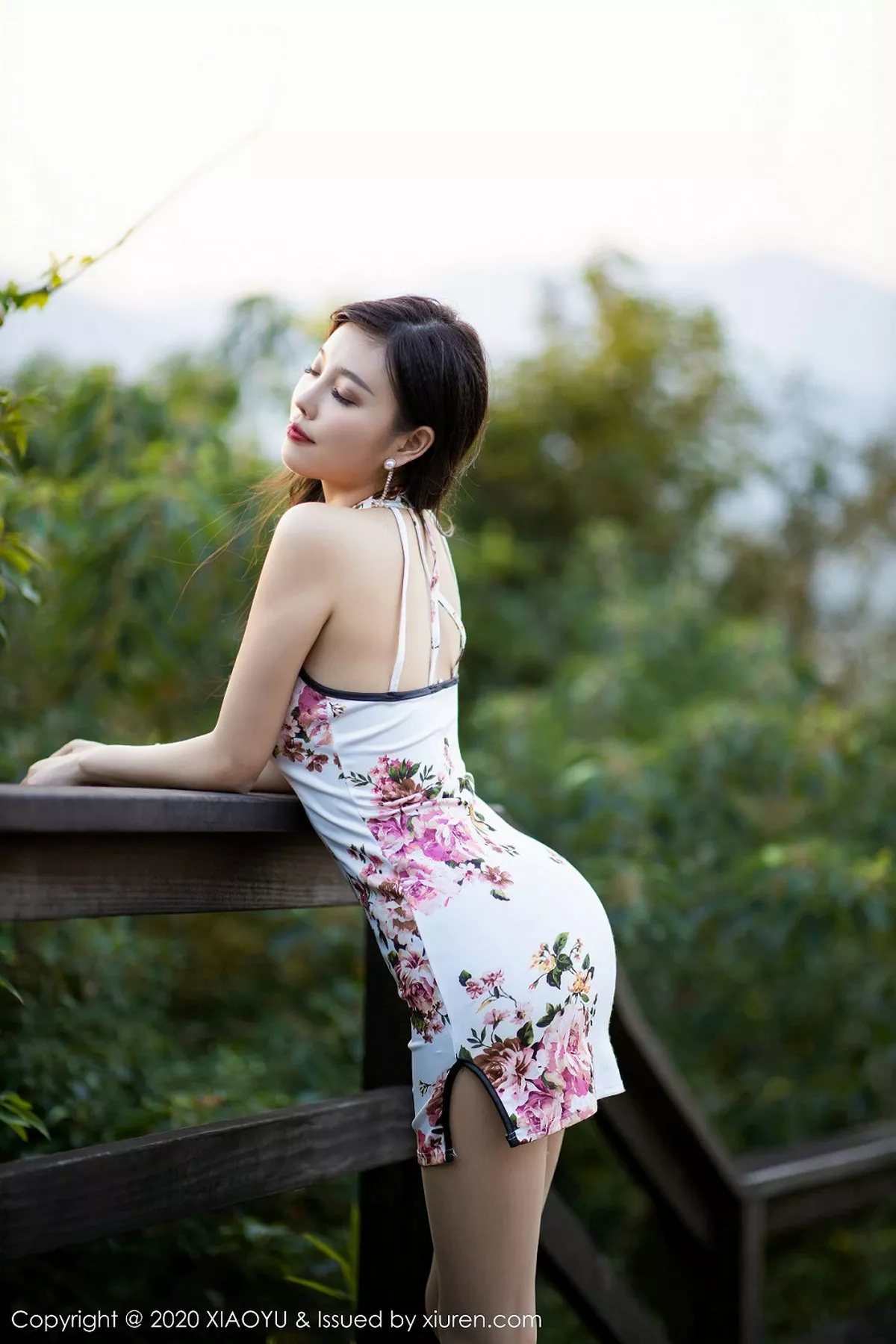 秀人集.com_[XiaoYu画语界]Vol.233_女神杨晨晨室外性感古韵旗袍配超薄肉丝秀美臀玉足诱惑写真140P